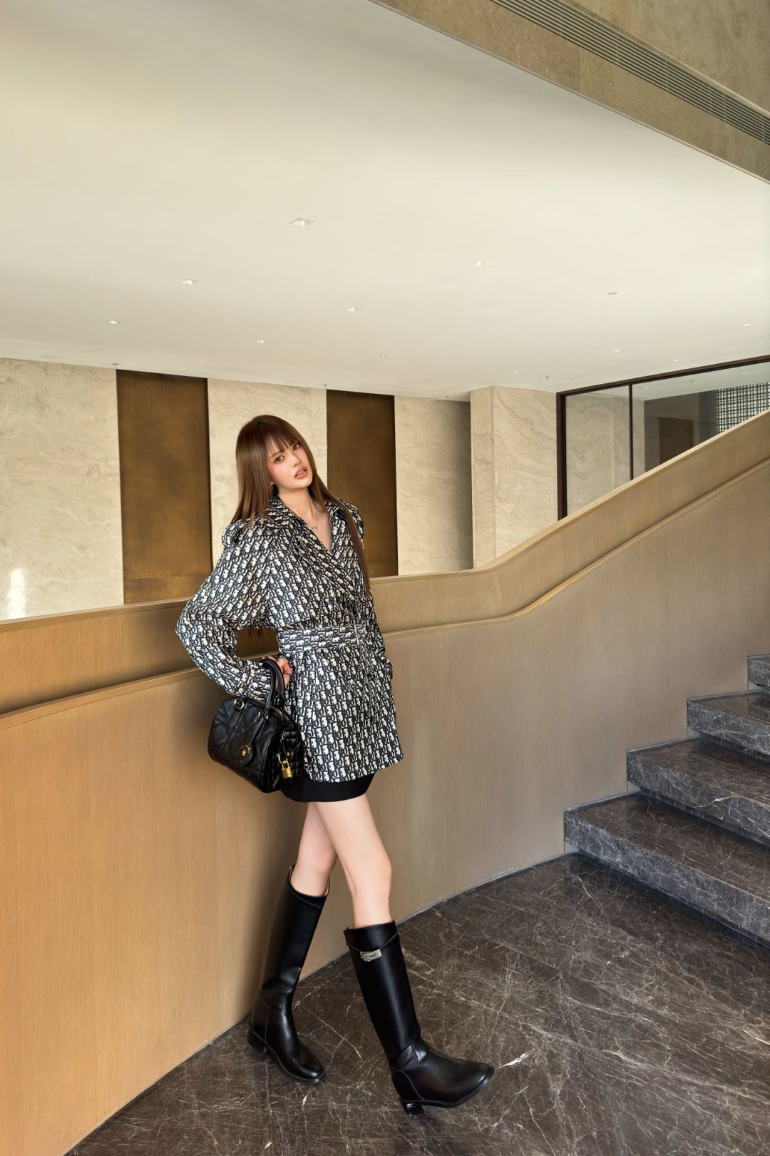 [TOP] Christian Dior Jacket - Navy Blue