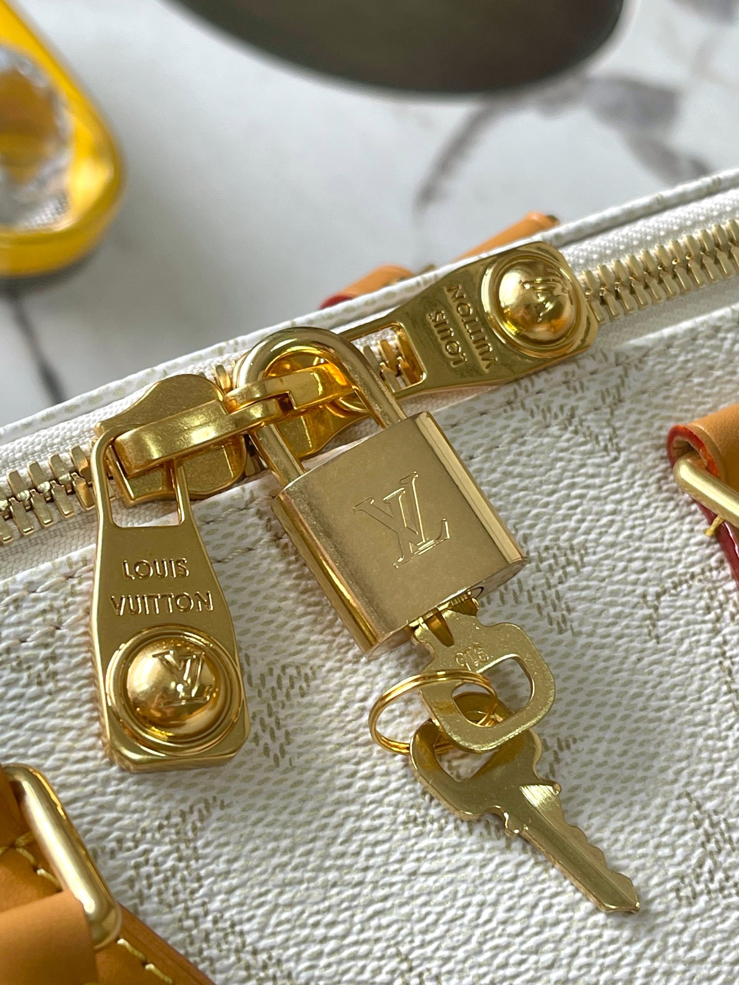 [TOP] Louis Vuitton LV Keepall 45 Travel Bag 45X27X20cm - White