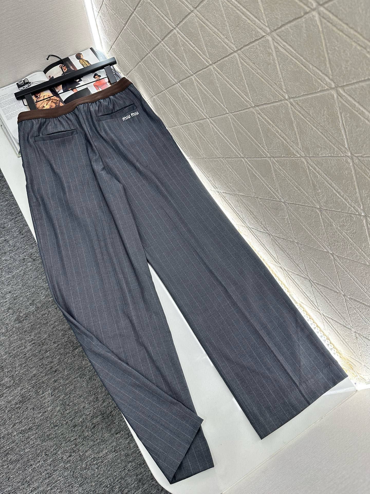 [TOP] Miu Miu Pants - Gray