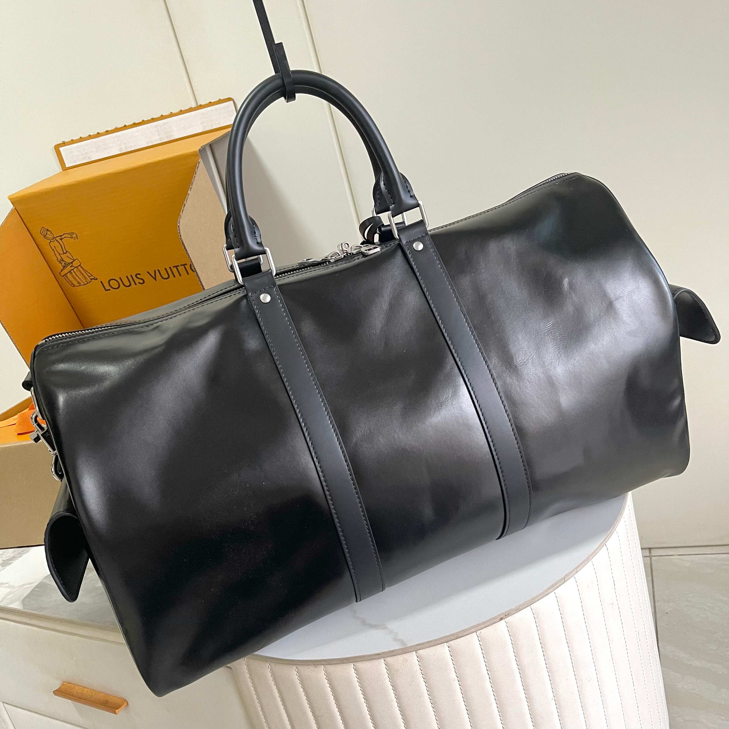 [TOP] Louis Vuitton LV Keepall Cargo Bandoulière 50 Bag 23 x 29 x 52cm - Black