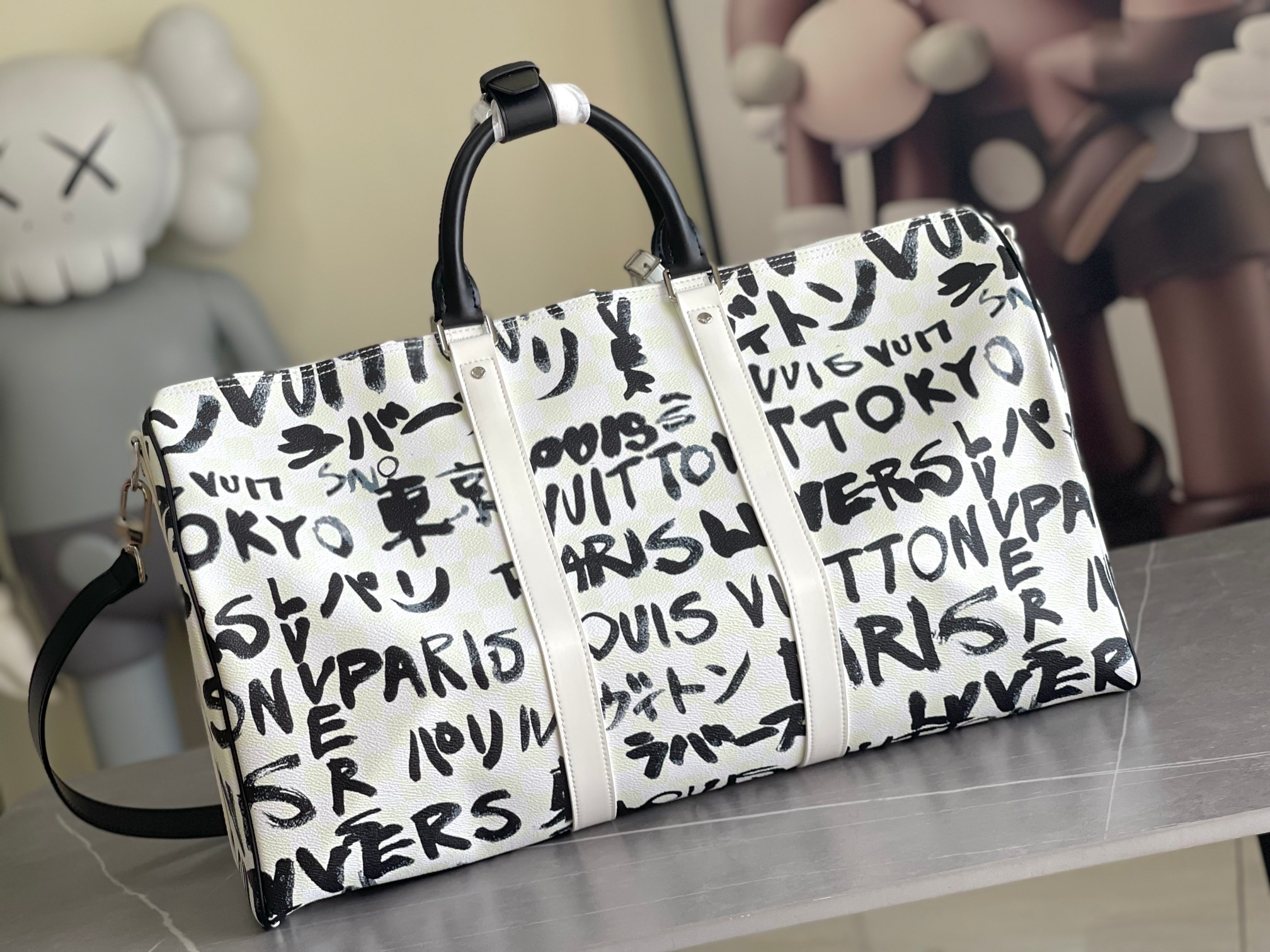 [TOP] Louis Vuitton LV  Keepall Bandoulière 50  Bag 50x29 x23cm - White