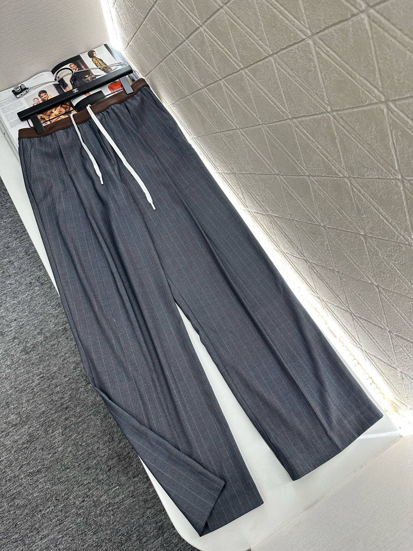 [TOP] Miu Miu Pants - Gray
