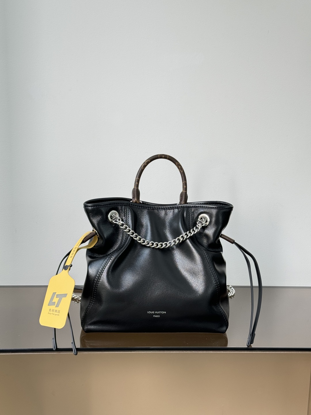 [TOP] Louis Vuitton LV OFF DUTY VIBE Backpack 24✖️25✖️10cm - Black