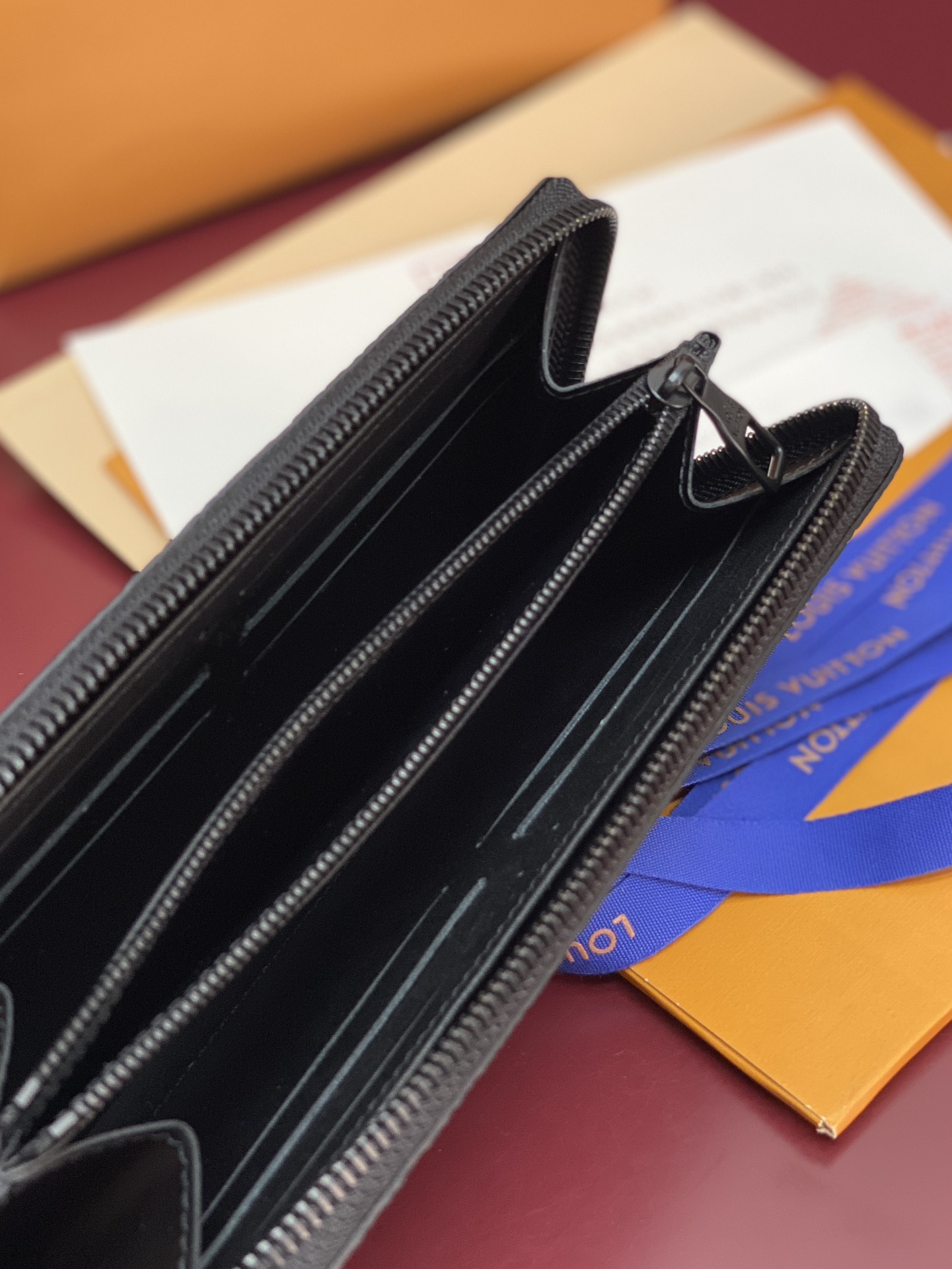 [TOP] Louis Vuitton LV Zippy Wallet Monogram Eclipse 21x10x2.5cm - Black