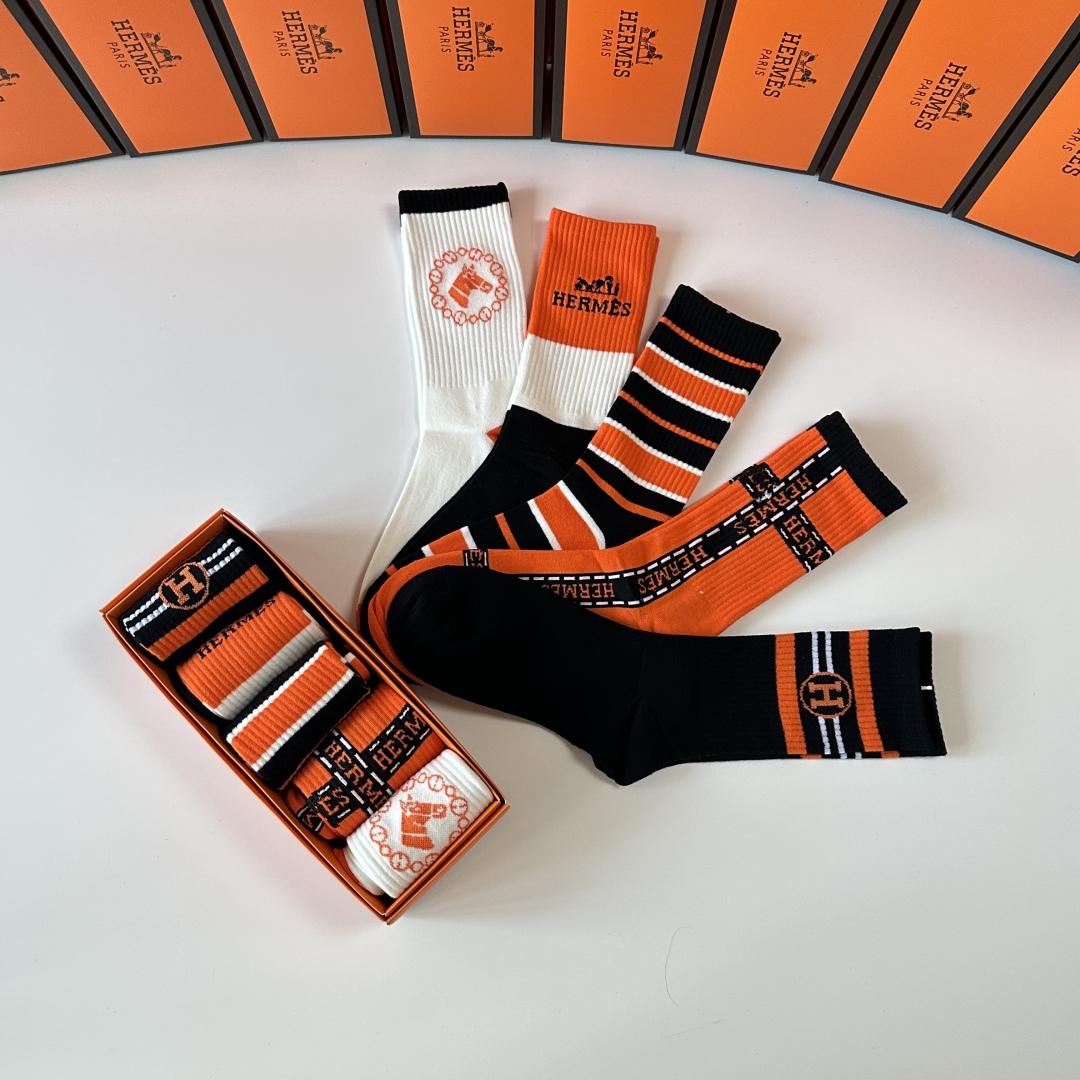 [TOP] HERMES Socks - 5 Pieces as a Set