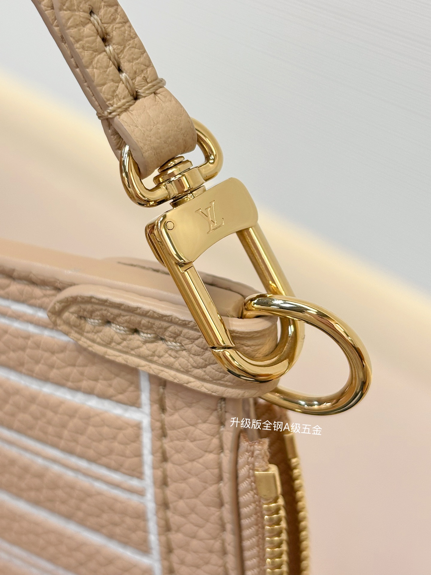 [TOP] Louis Vuitton LV Neverfull MM Inside Out Leather Tote Bag 31x28x14cm - Off White