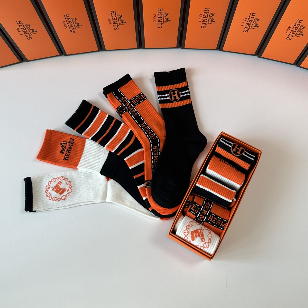 [TOP] HERMES Socks - 5 Pieces as a Set