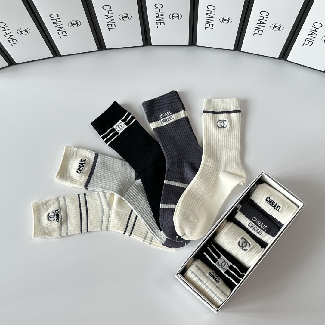 [TOP] CHANEL Socks - 5 Pieces as a Set