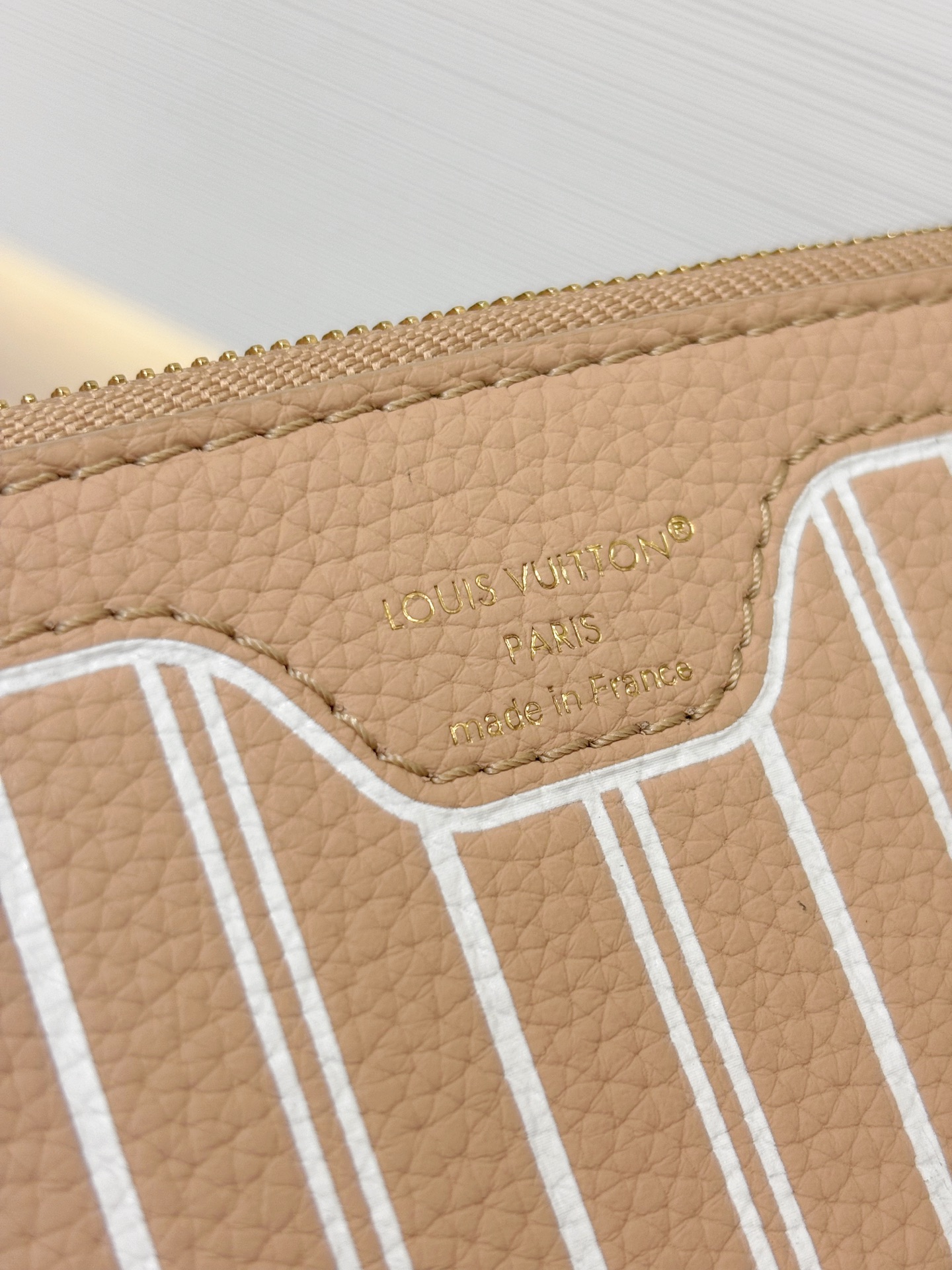 [TOP] Louis Vuitton LV Neverfull MM Inside Out Leather Tote Bag 31x28x14cm - Off White