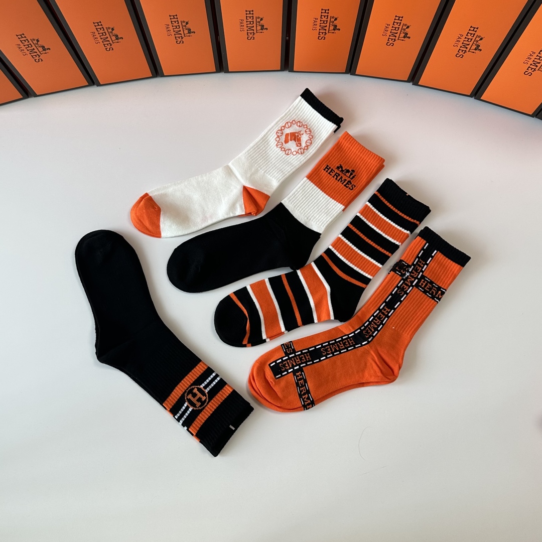 [TOP] HERMES Socks - 5 Pieces as a Set