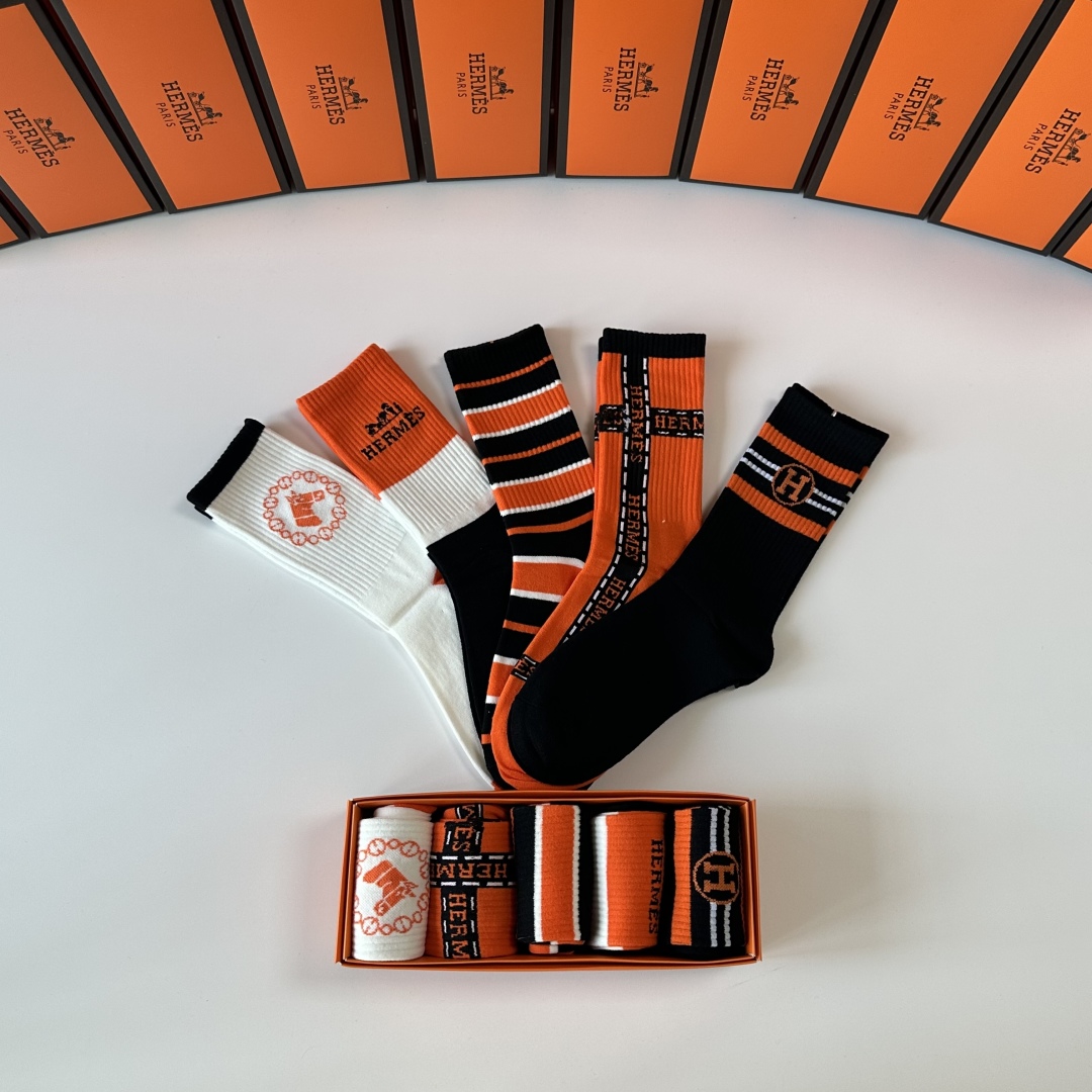 [TOP] HERMES Socks - 5 Pieces as a Set