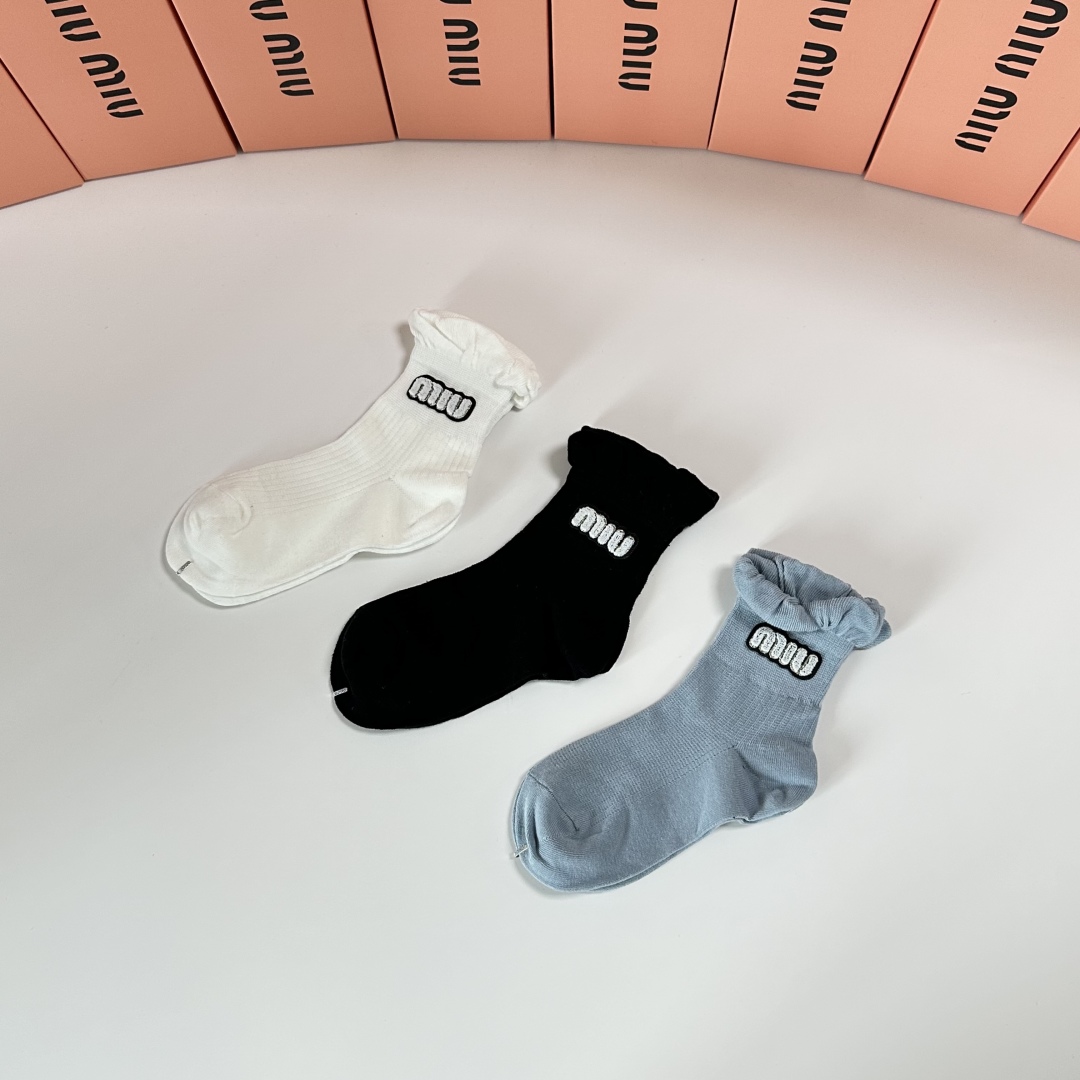 [TOP] Miu Miu Socks - 3 Pieces as a Set