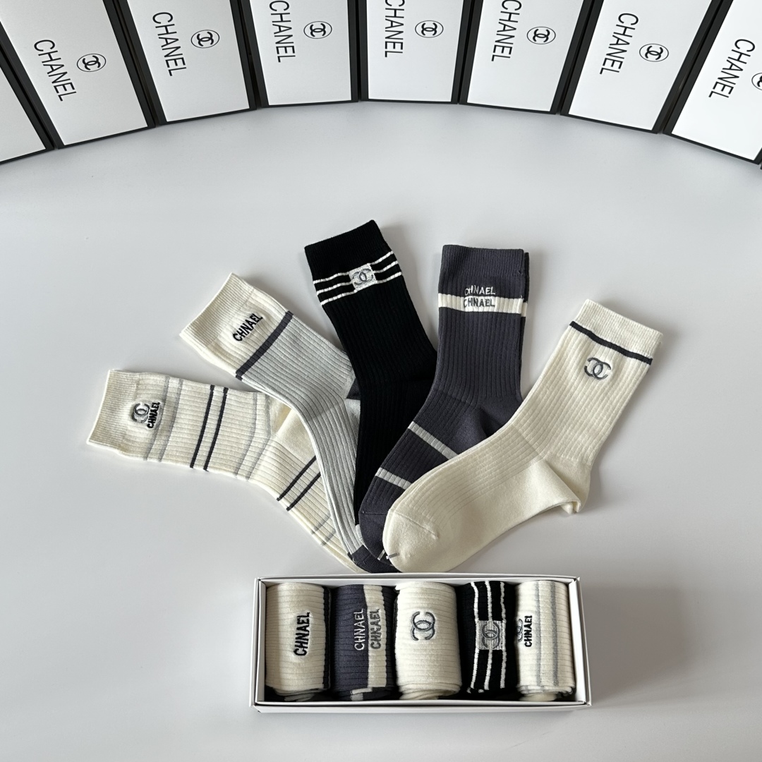 [TOP] CHANEL Socks - 5 Pieces as a Set
