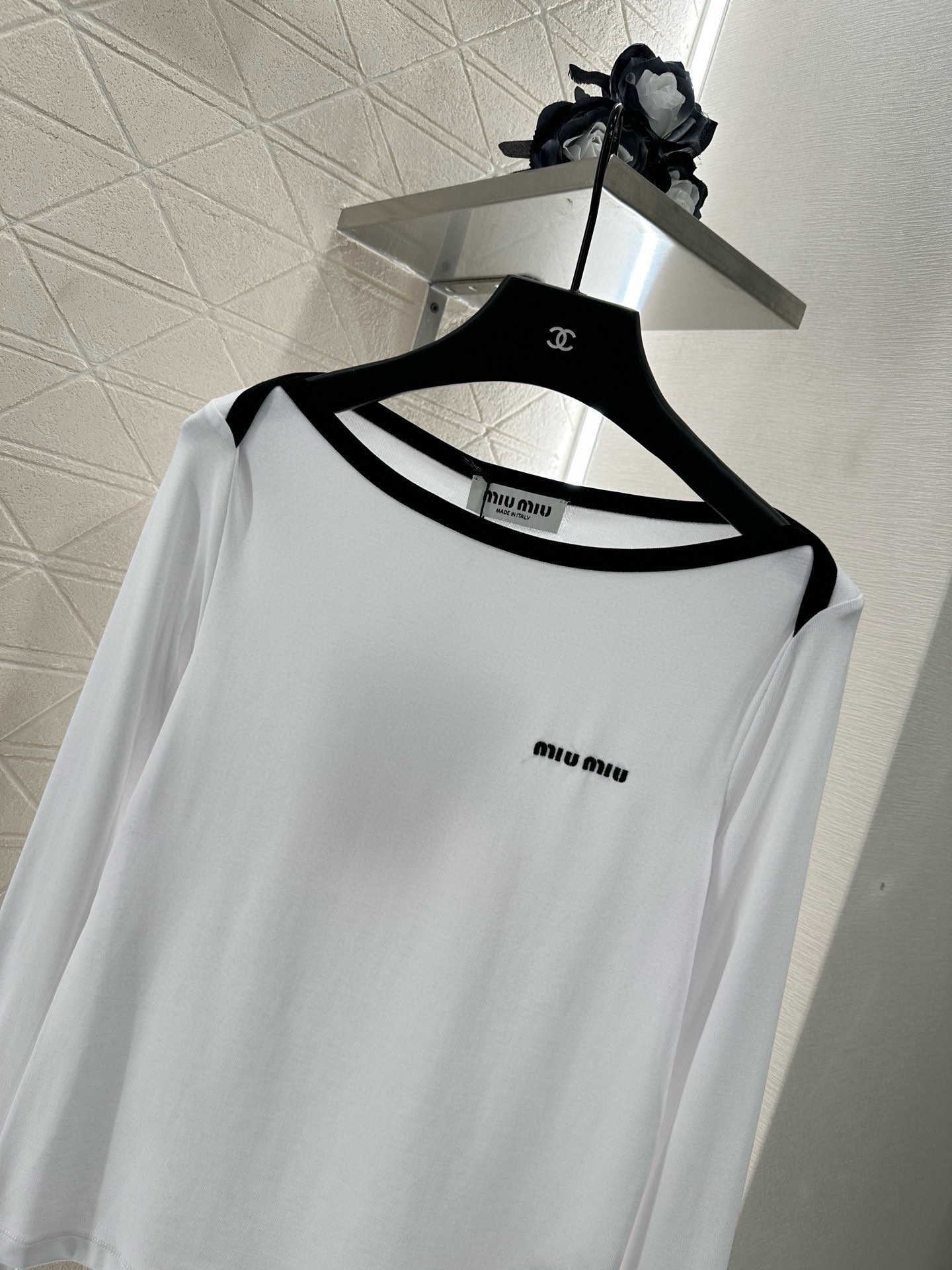 [TOP] Miu Miu Long Sleeve Bottoming Shirt - White