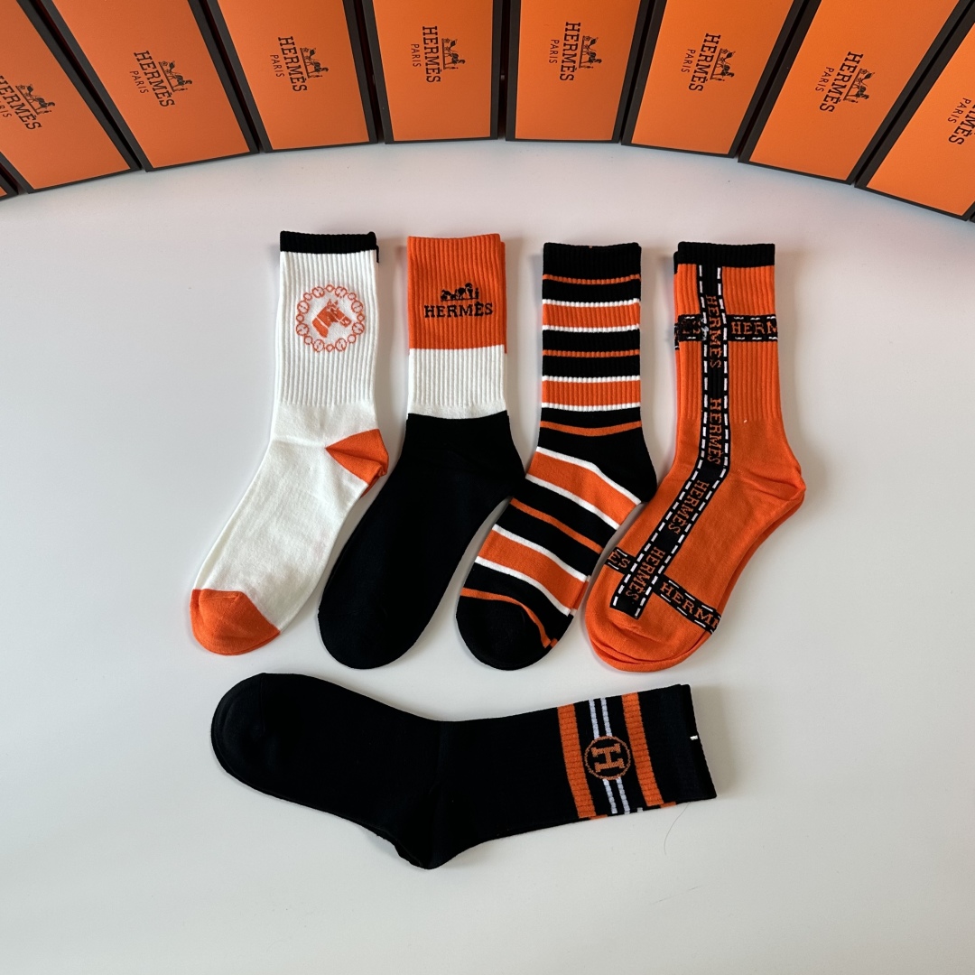 [TOP] HERMES Socks - 5 Pieces as a Set
