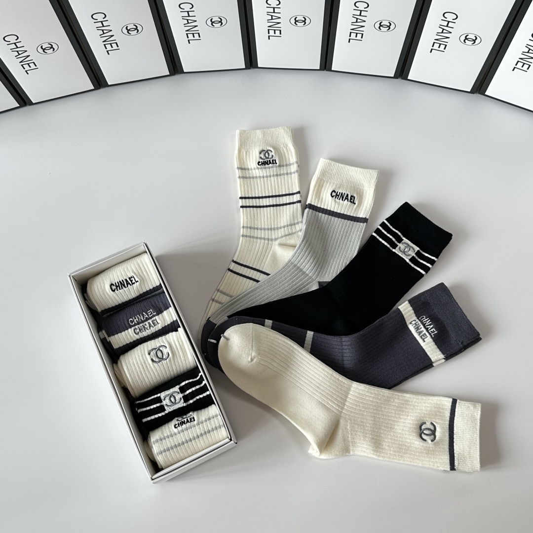 [TOP] CHANEL Socks - 5 Pieces as a Set