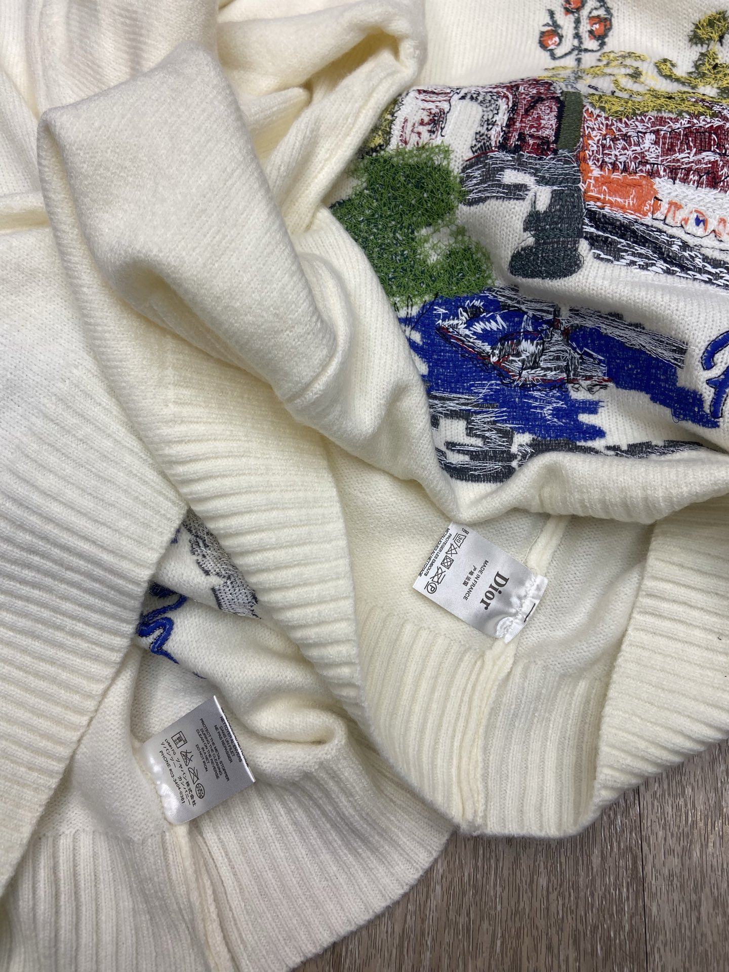 [TOP] Christian Dior Embroidered Crew Neck Sweater - Apricot