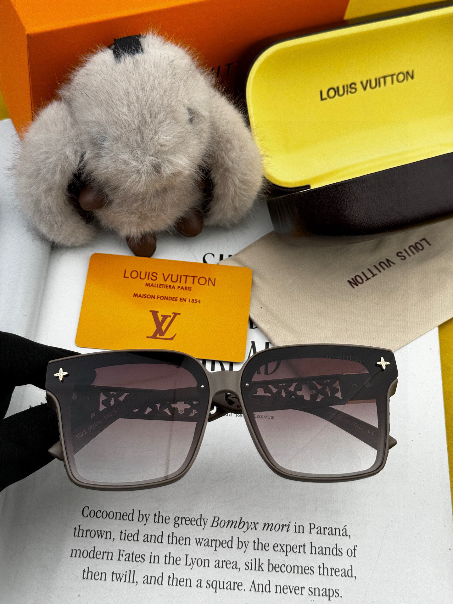 [TOP] Louis Vuitton LV Sunglasses - 3 Colors