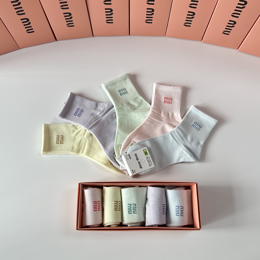 [TOP] Miu Miu Socks - 5 Pieces as a Set