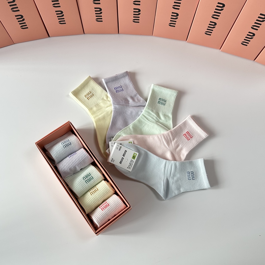 [TOP] Miu Miu Socks - 5 Pieces as a Set