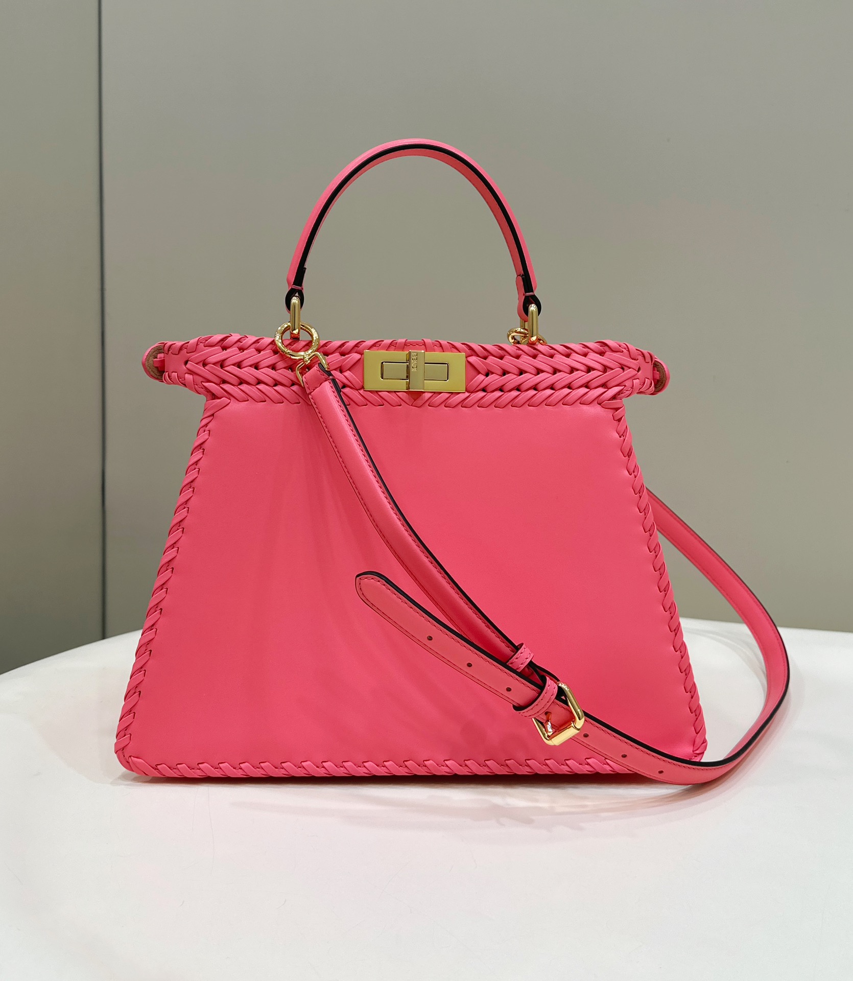 [TOP] FENDI Peekaboo ISeeU Handbag 33*12*25cm- Bright Pink