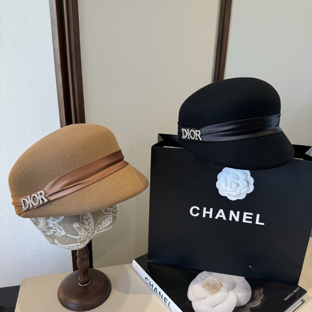 [TOP] Christian Dior Wool Peaked Cap  - 2 Colors