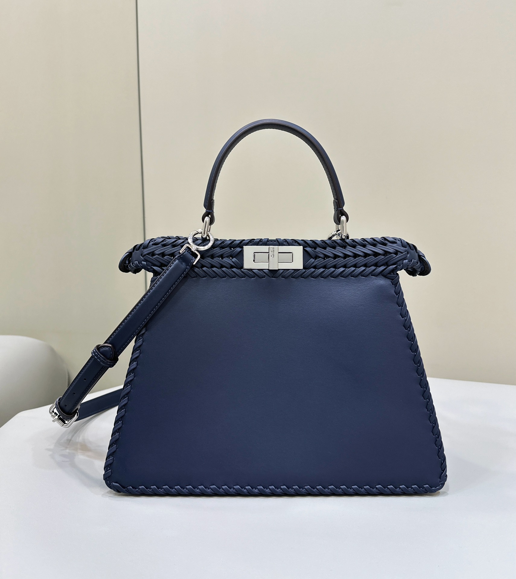 [TOP] FENDI Peekaboo ISeeU Handbag 33*12*25cm- Blue
