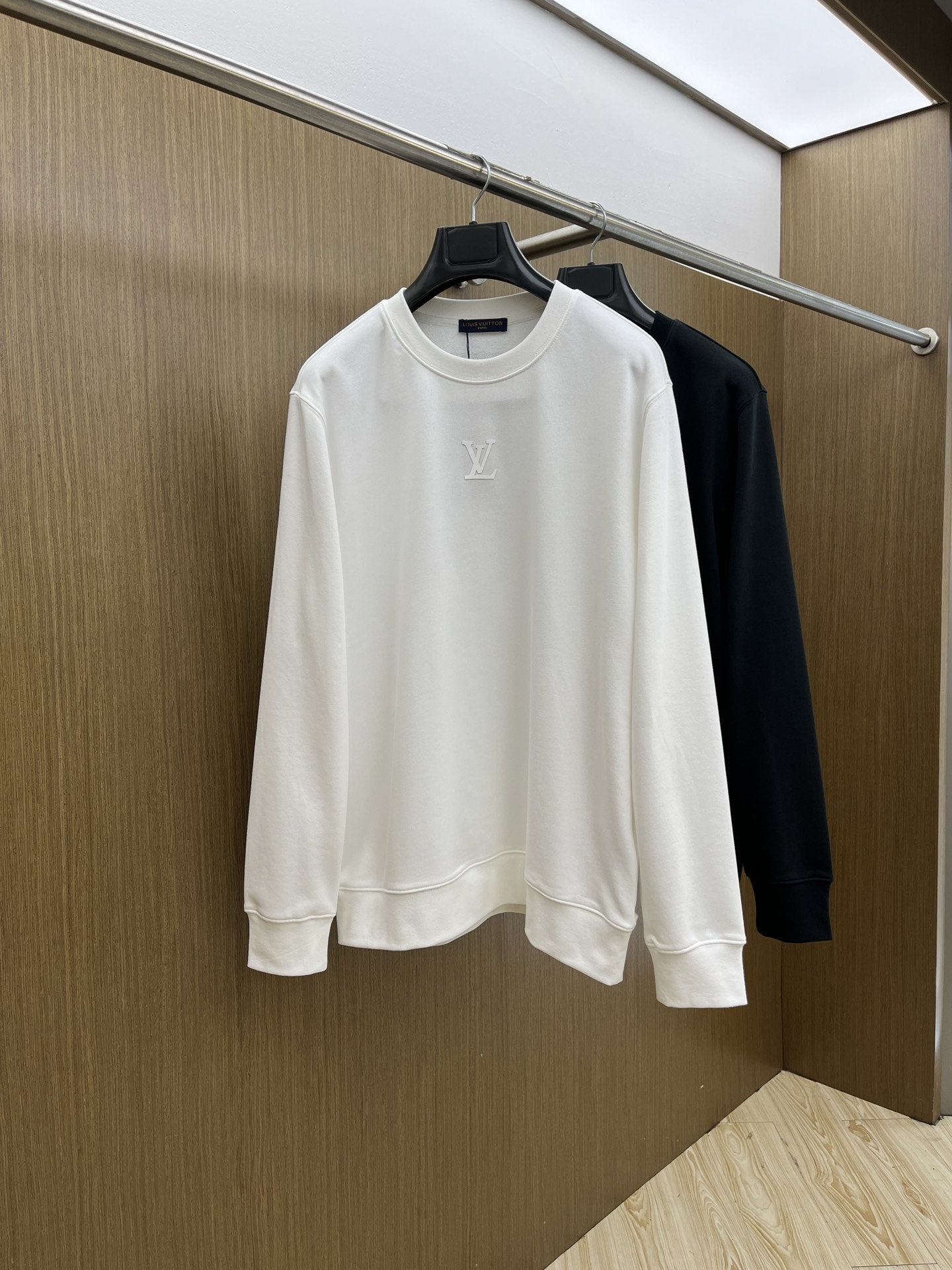 [TOP] LOUIS VUITTON LV Men's Hoody - 2 Colors