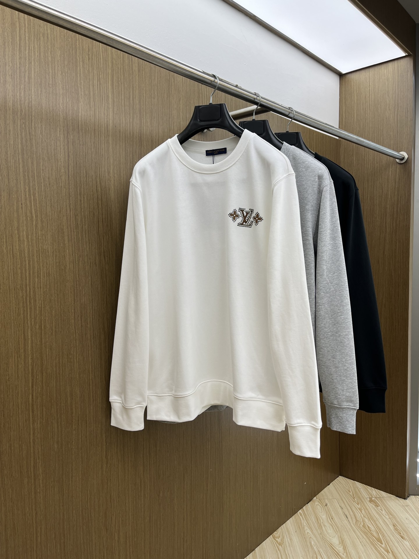 [TOP] LOUIS VUITTON LV Men's Hoody - 3 Colors