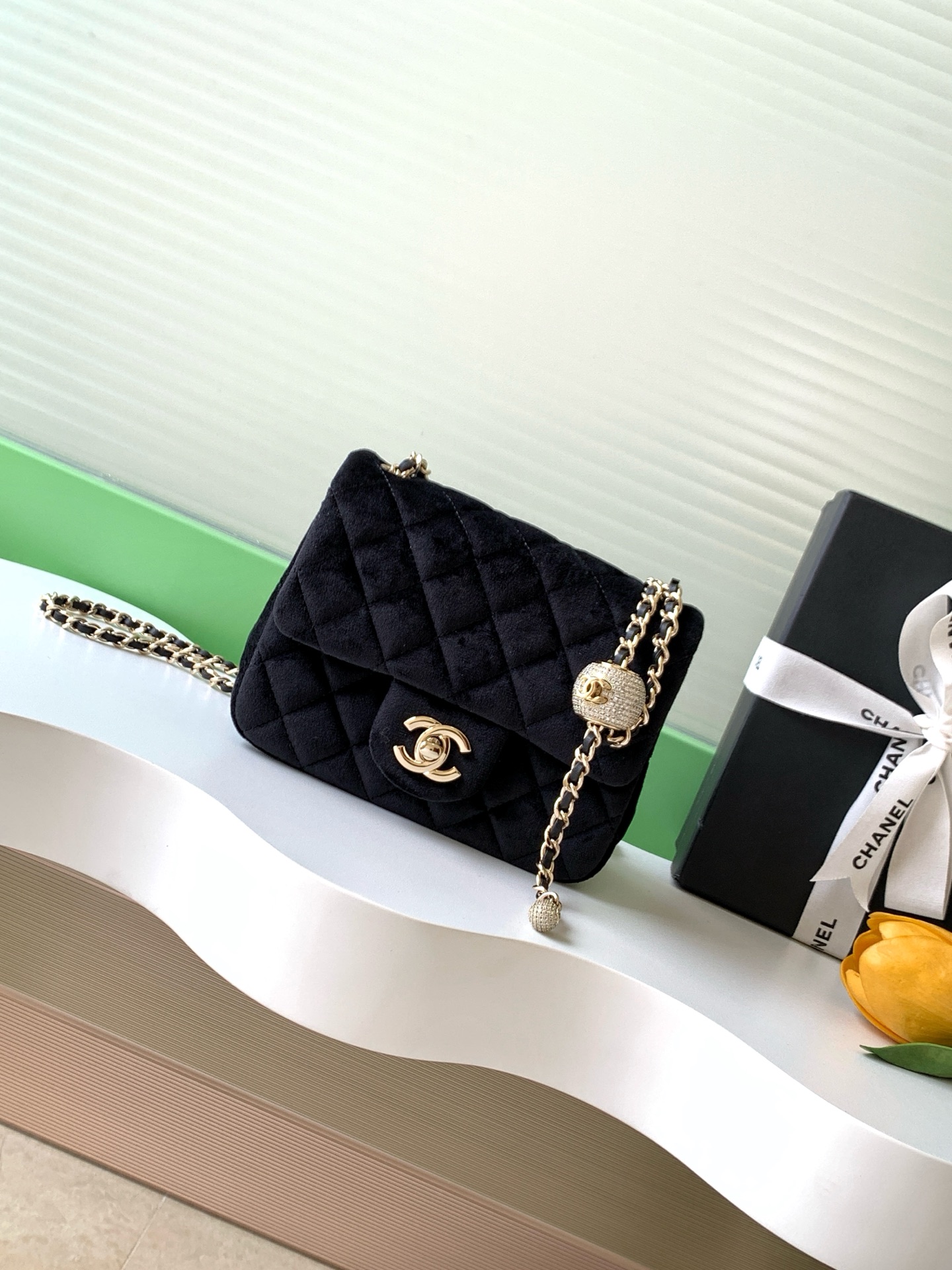 [TOP] CHANEL Classic Flap Bag Velvet with Diamond Ball 18x13x7cm/20x13x7cm - 5 Color