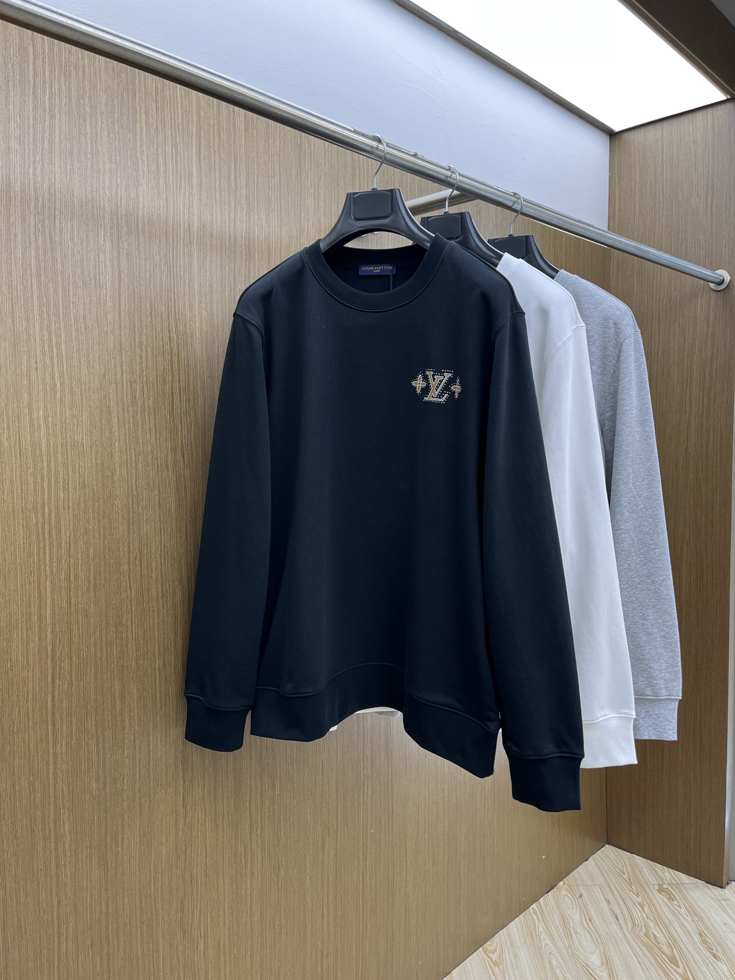 [TOP] LOUIS VUITTON LV Men's Hoody - 3 Colors