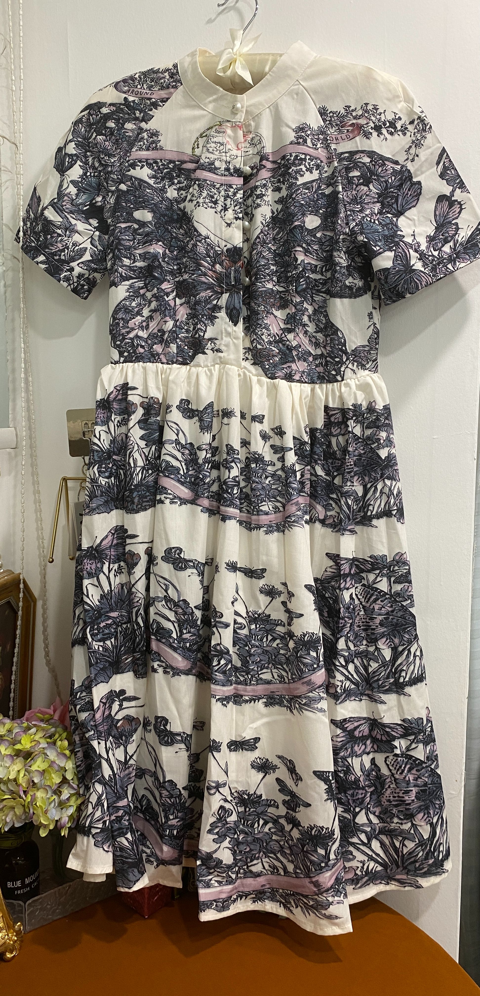 Only One [TOP] Christian Dior Short-Sleeve Dress - Beige - No refund or exchange