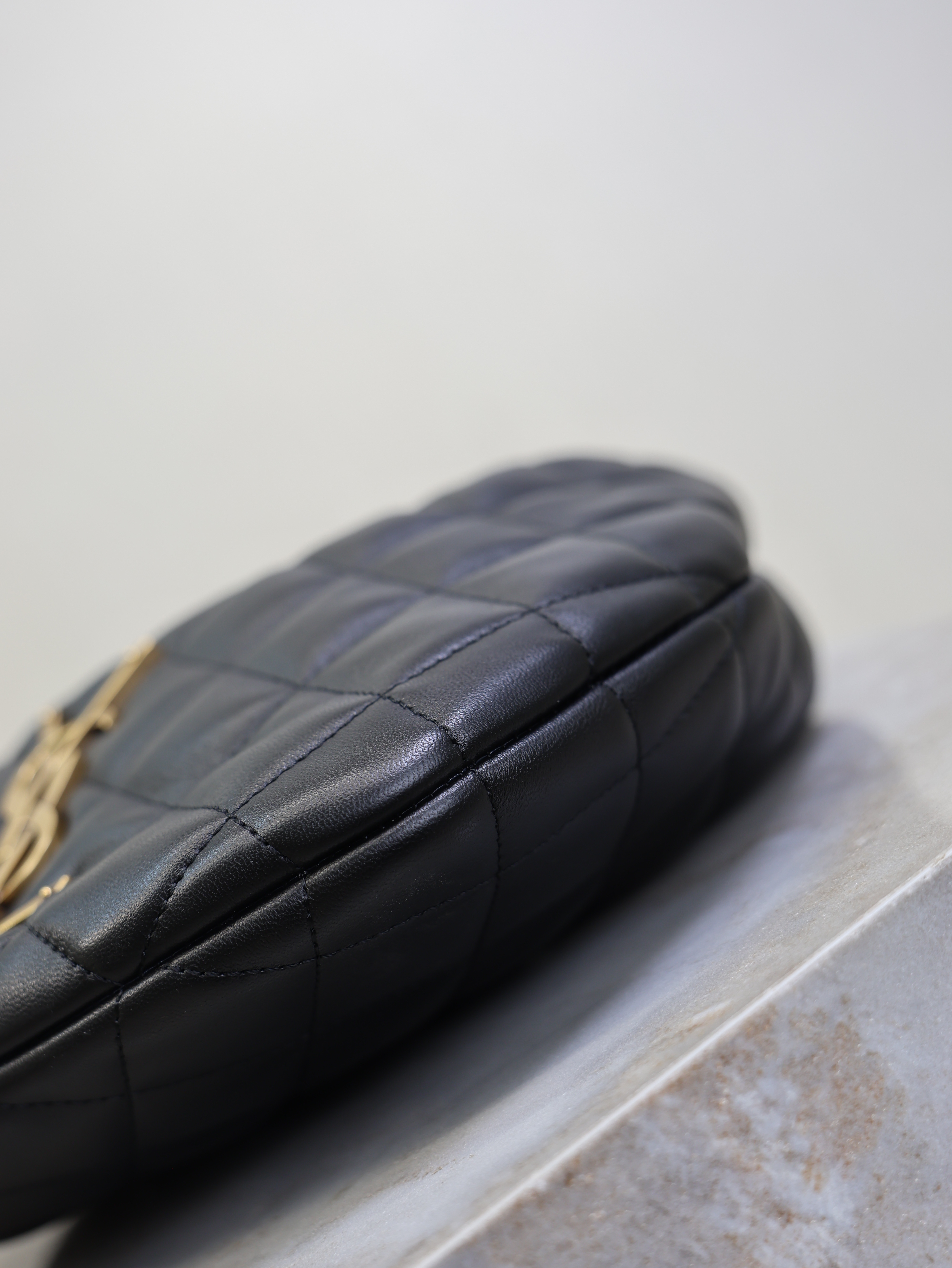 [TOP] Yves Saint Laurent YSL ICARE Hobo in Quilted Nappa Bag 17×13×3cm - Black