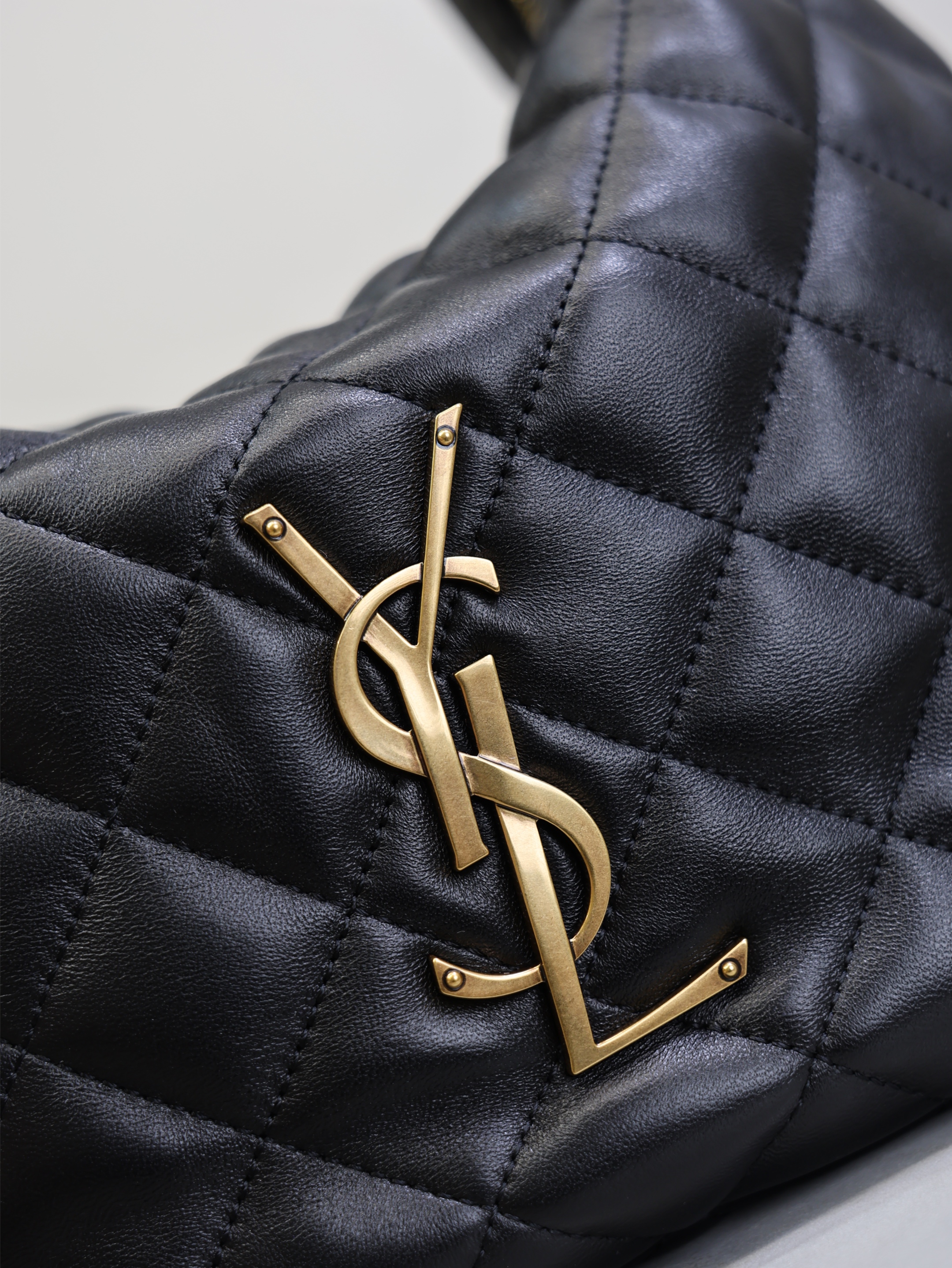 [TOP] Yves Saint Laurent YSL ICARE Hobo in Quilted Nappa Bag 17×13×3cm - Black