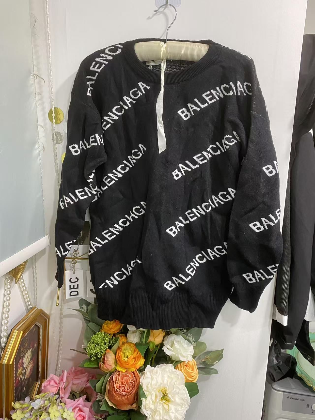 Only One [TOP] BALENCIAGA Crewneck Wool Sweater - Black - No refund or exchange