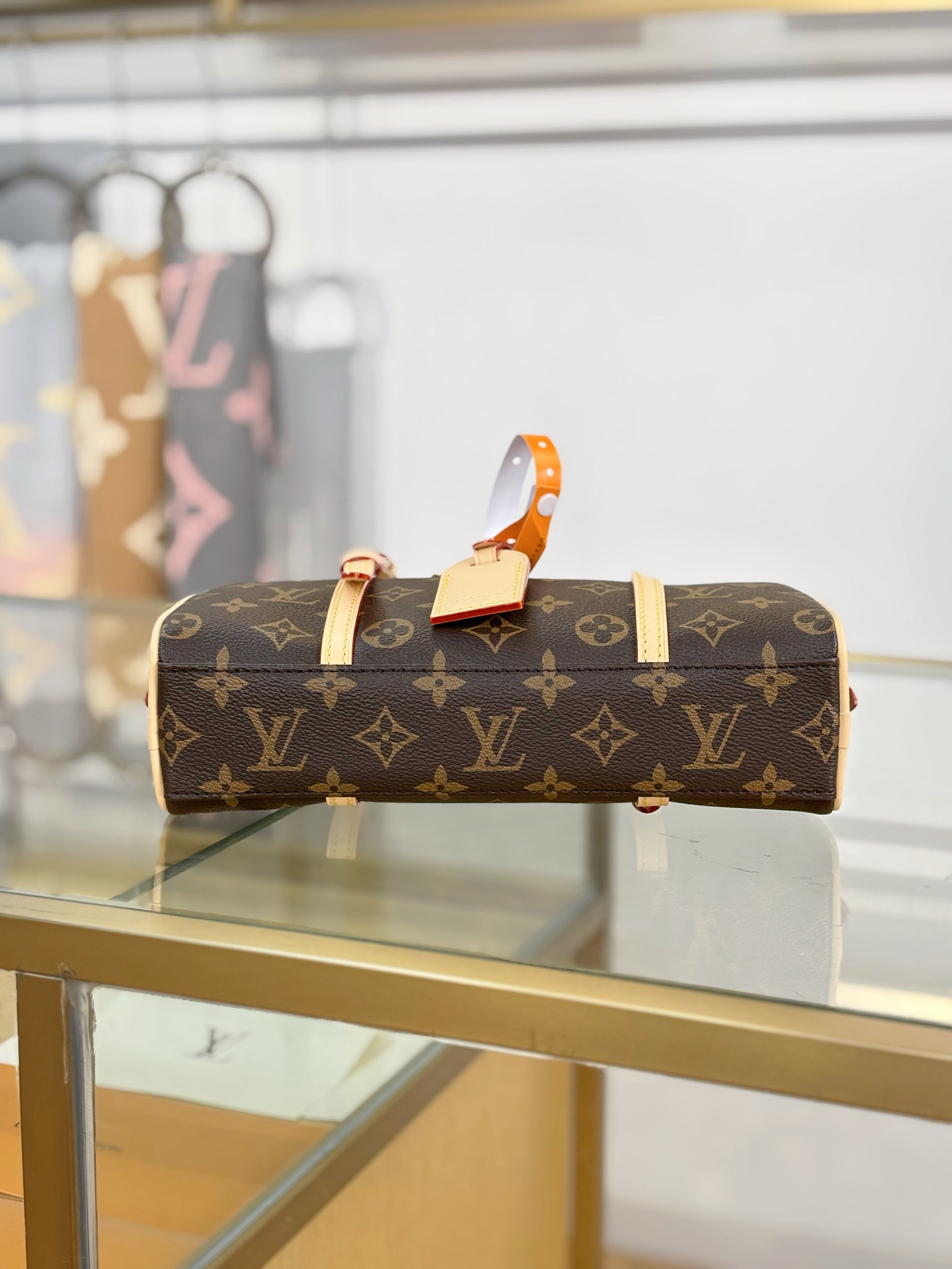 [TOP] Louis Vuitton LV  HANG ON Bag 26x11.5x6.5cm - Brown