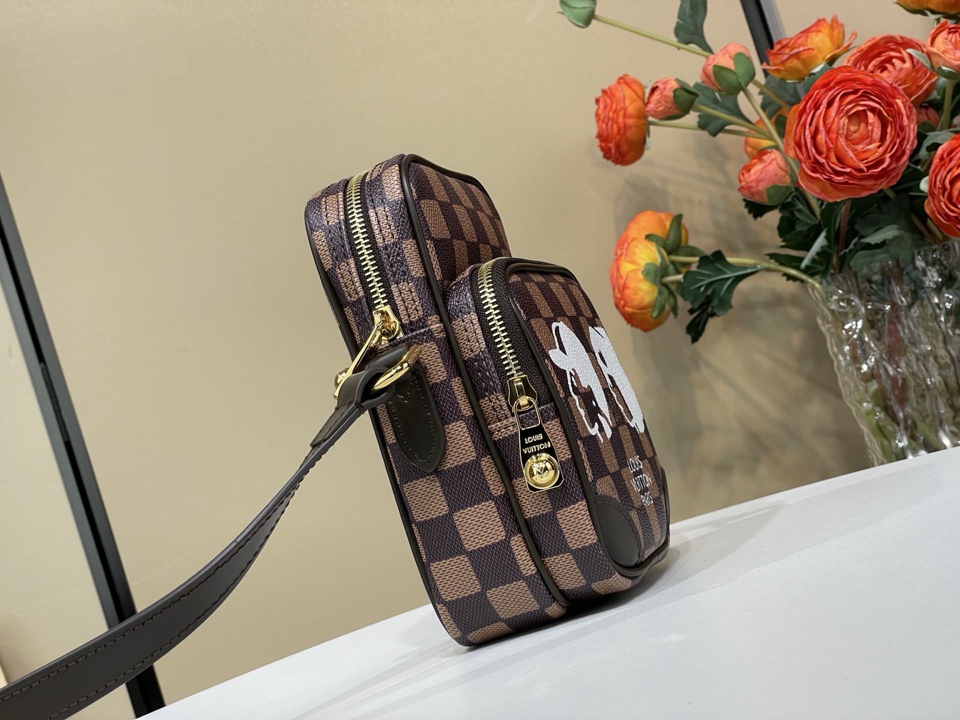 [TOP] Louis Vuitton LV Amazone Crossbody Bag Cowhide 13.5*20*8CM - Brown