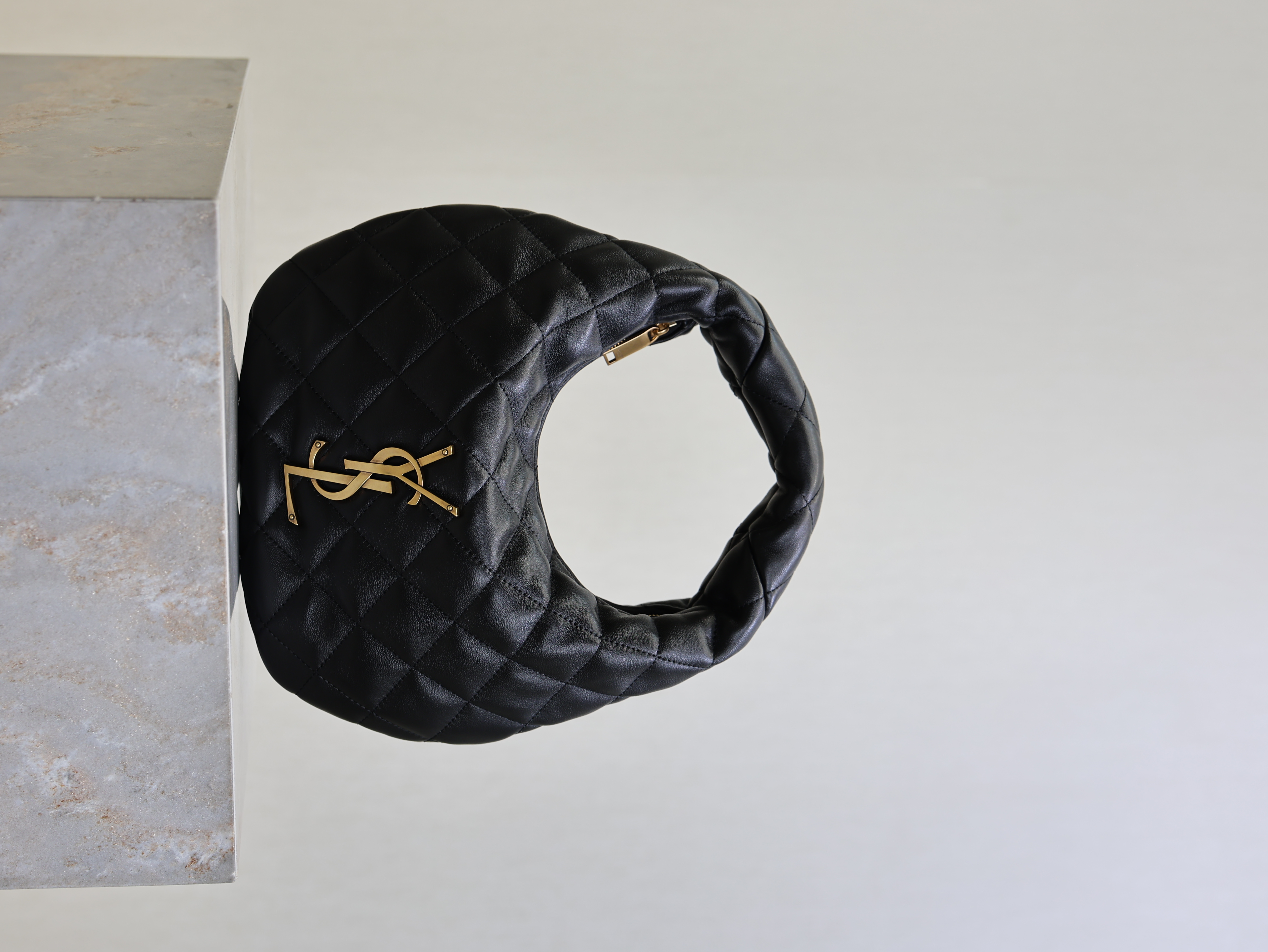 [TOP] Yves Saint Laurent YSL ICARE Hobo in Quilted Nappa Bag 17×13×3cm - Black