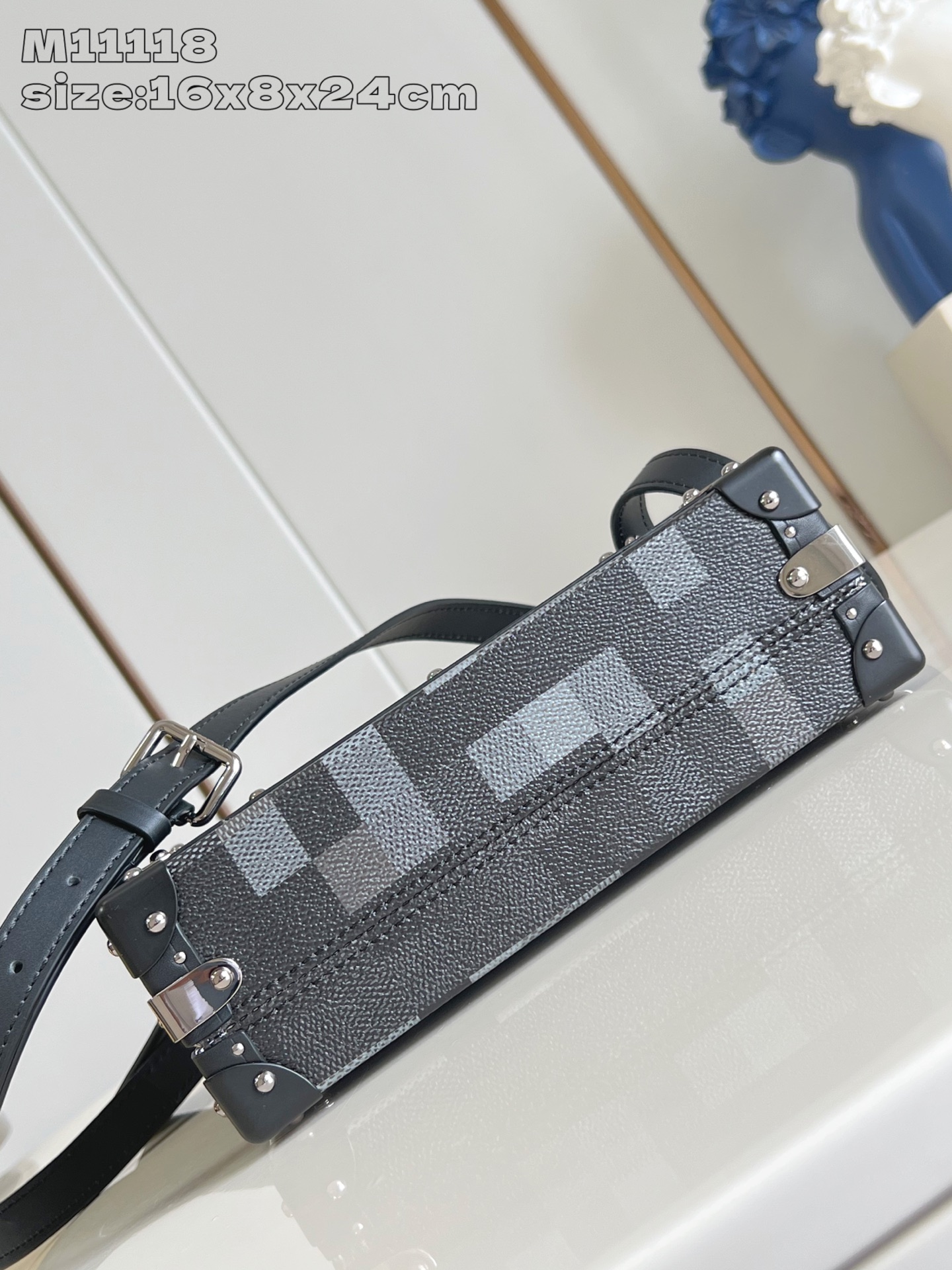 [TOP] Louis Vuitton LV  Handle Trunk Damoflage Black  Bag 16.5 x 8 x 24 cm - Black