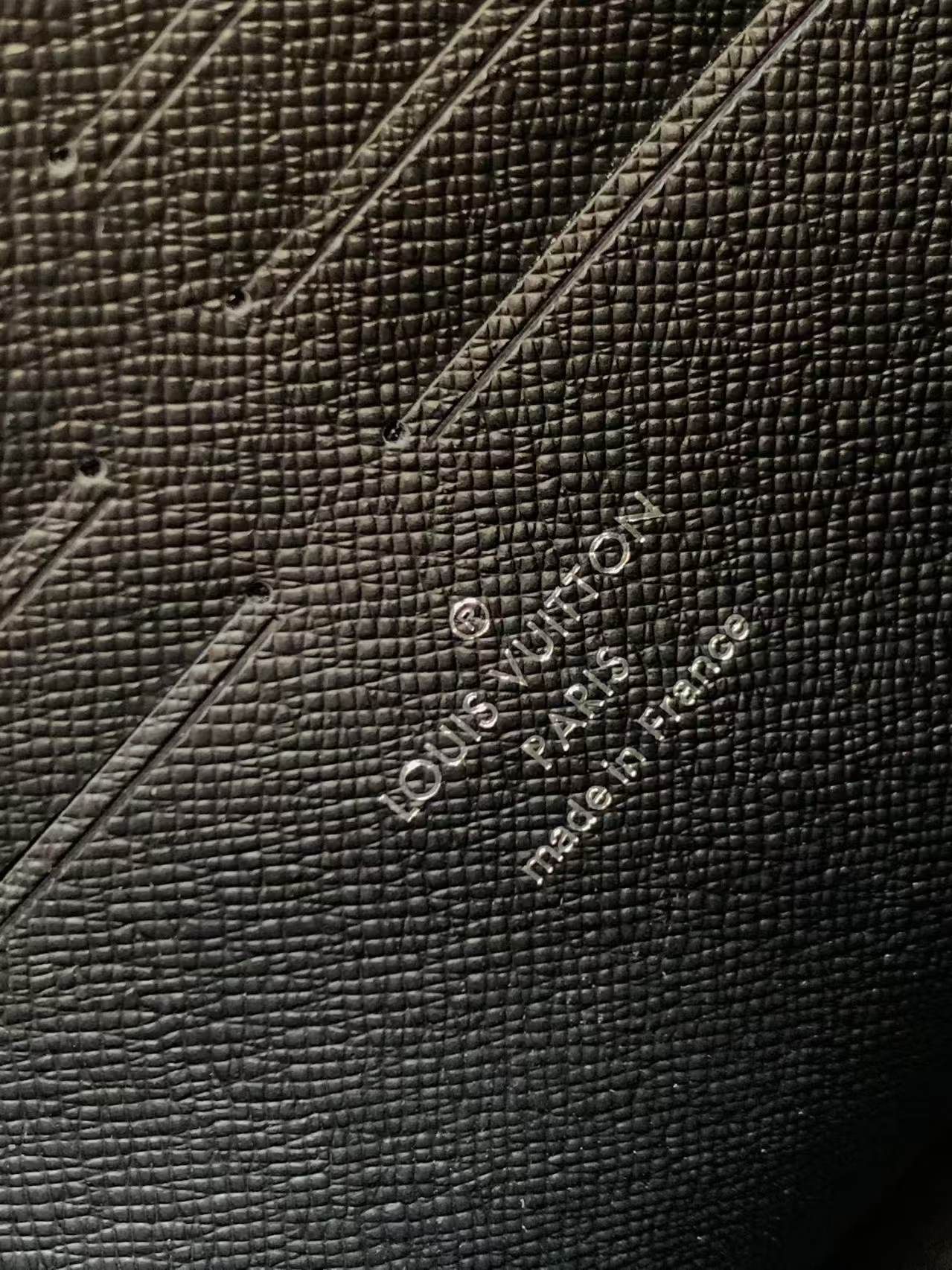 [TOP] Louis Vuitton LV Pochette Voyage Bag  27x21x6cm - Black