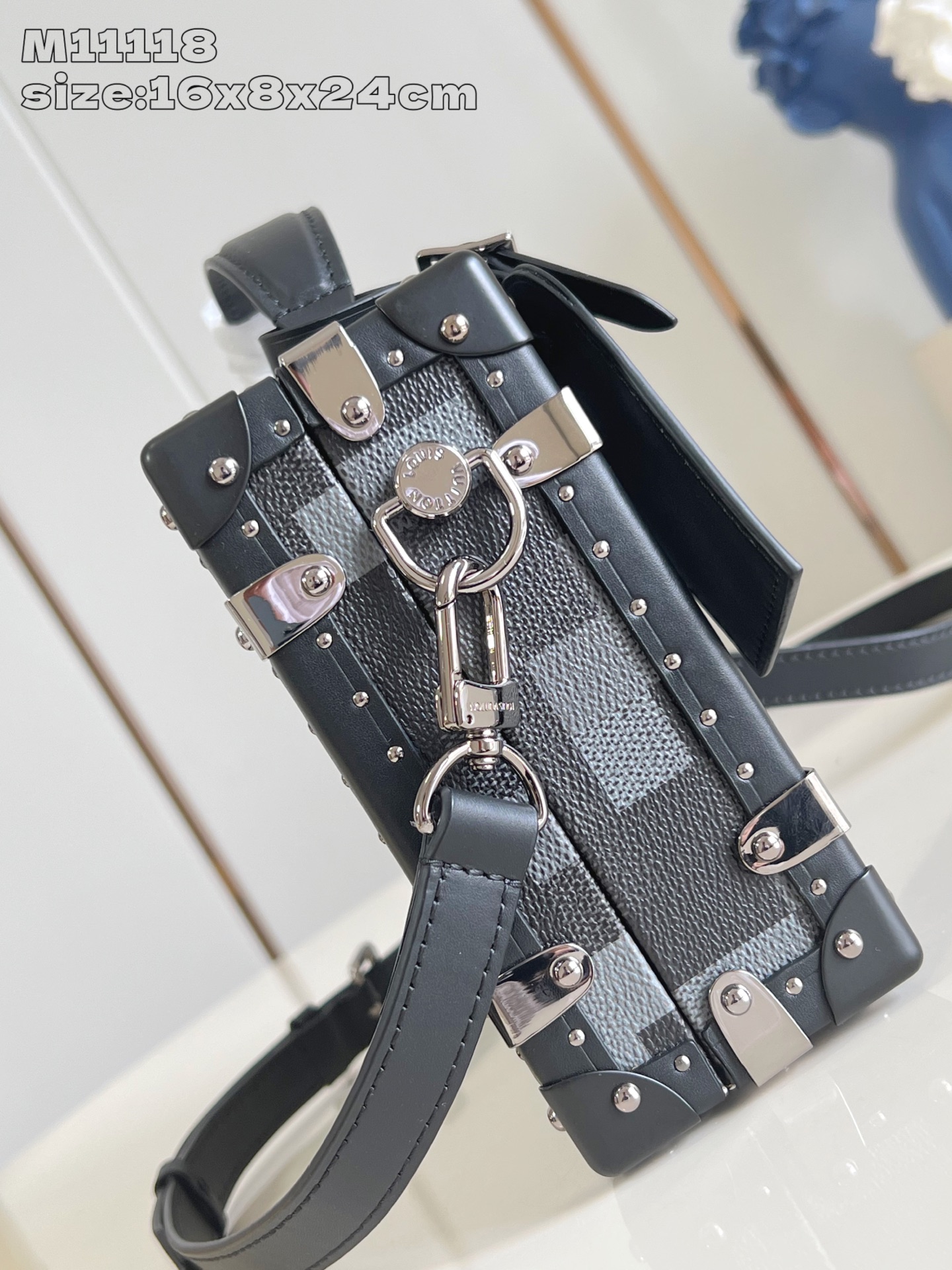 [TOP] Louis Vuitton LV  Handle Trunk Damoflage Black  Bag 16.5 x 8 x 24 cm - Black