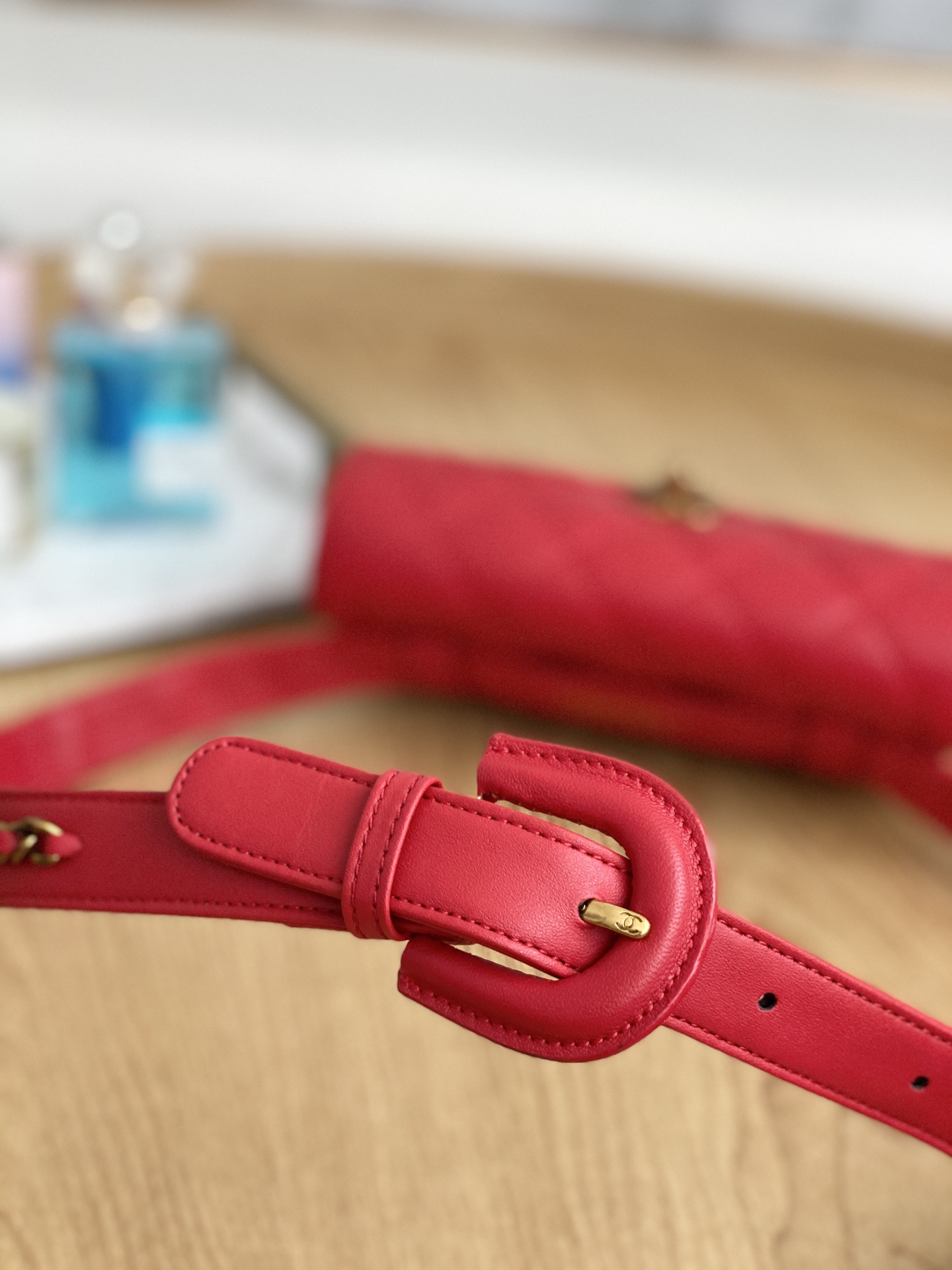 [TOP] CHANEL Lambskin Gold Buckle Belt Bags 18x3.5x12cm - Red