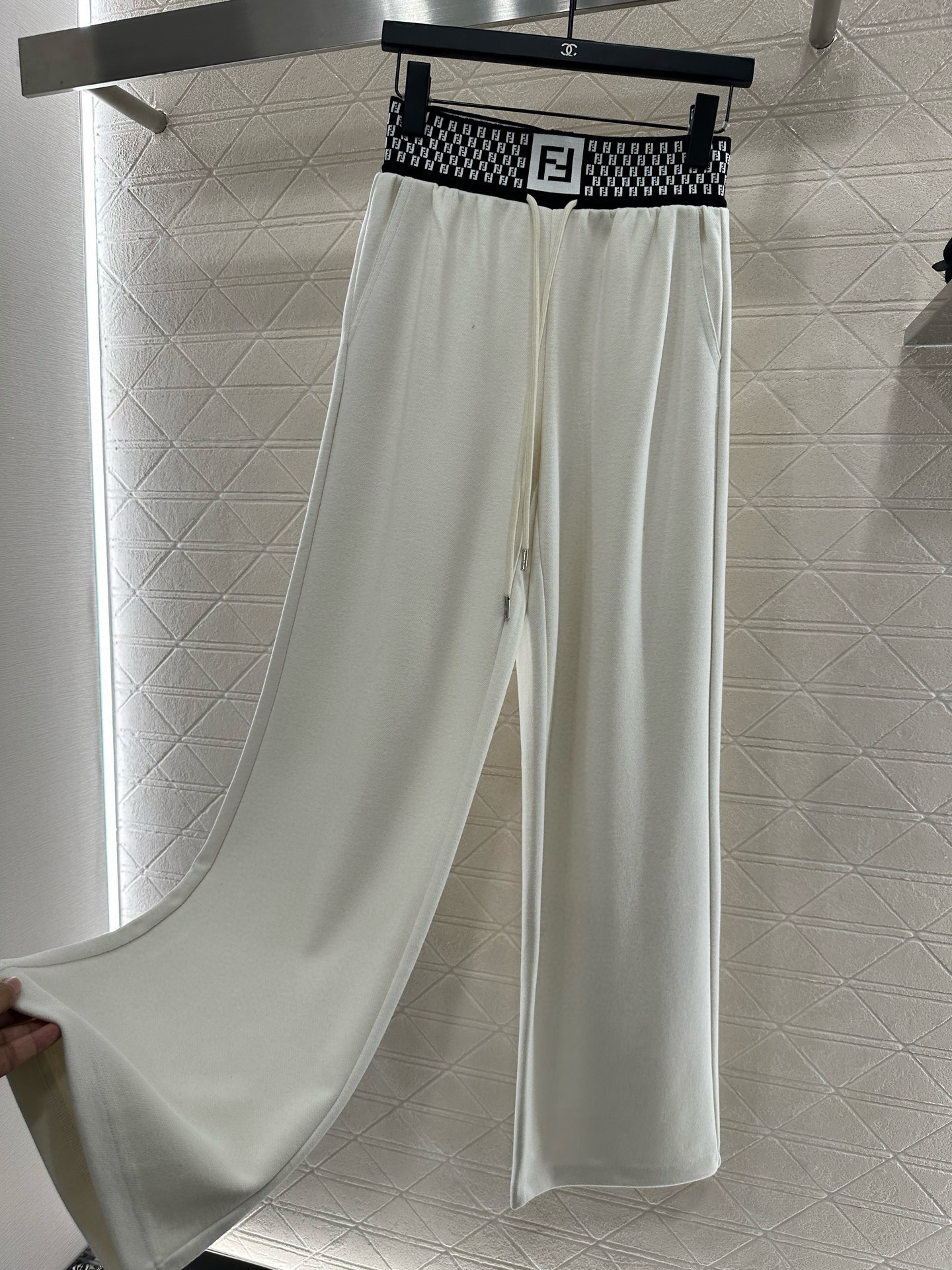 [TOP] Fendi Wide-leg Trousers - 2 Colour