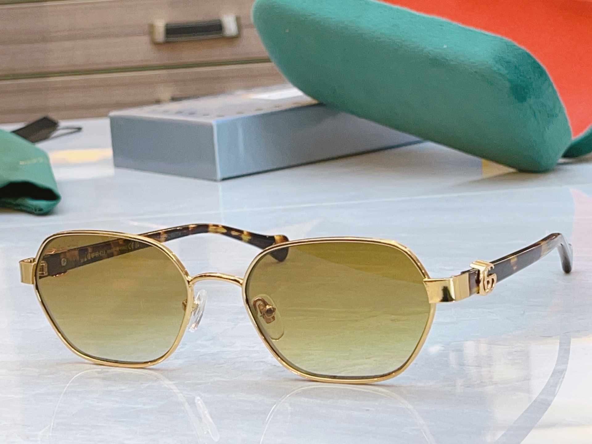 [TOP] GUCCI Sunglasses - 9 Colour