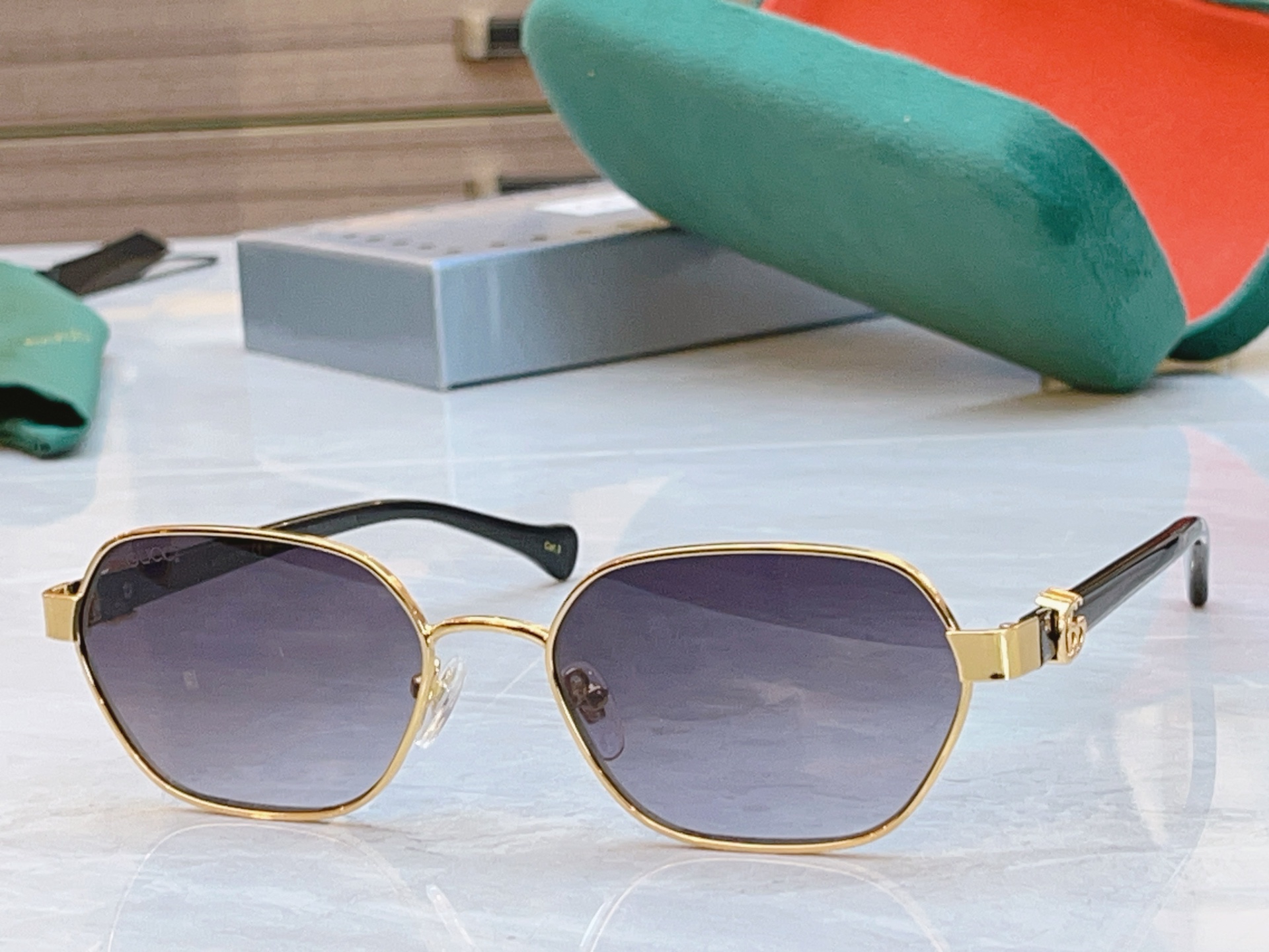 [TOP] GUCCI Sunglasses - 9 Colour