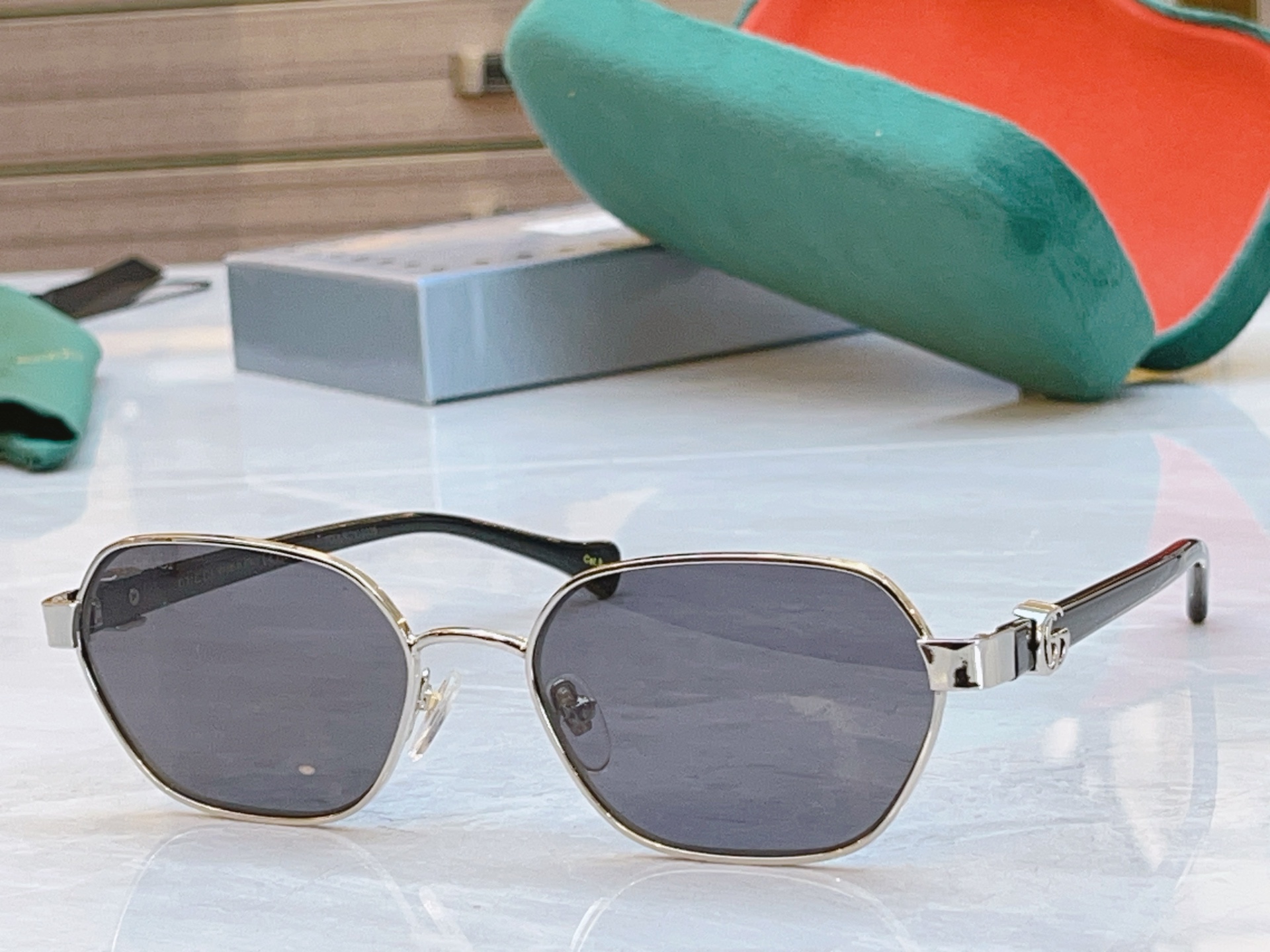 [TOP] GUCCI Sunglasses - 9 Colour