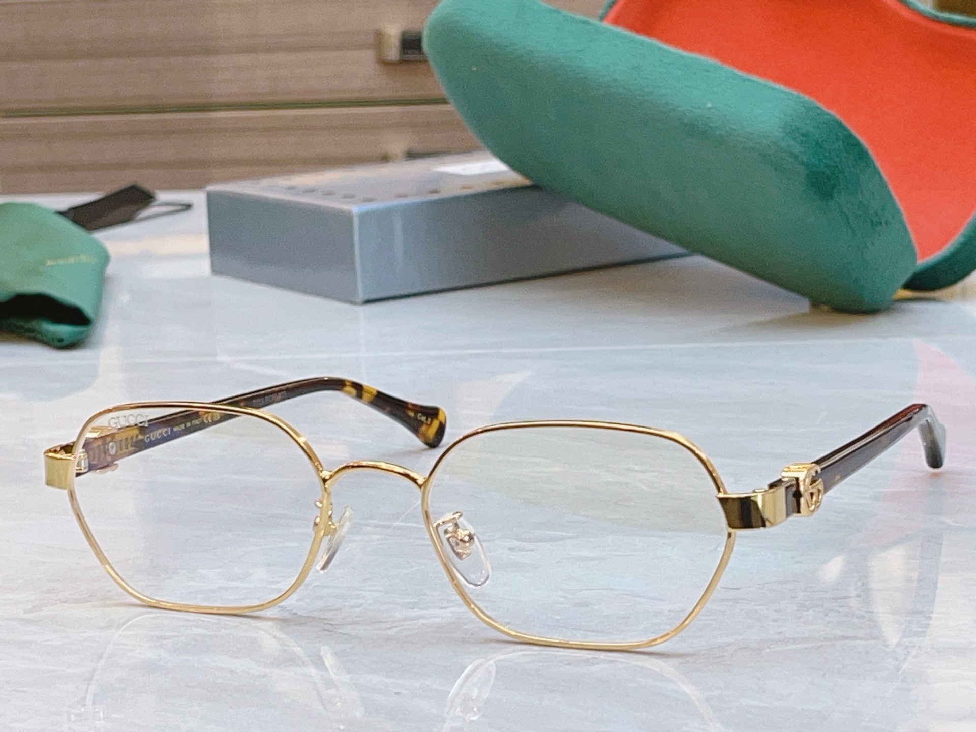 [TOP] GUCCI Sunglasses - 9 Colour