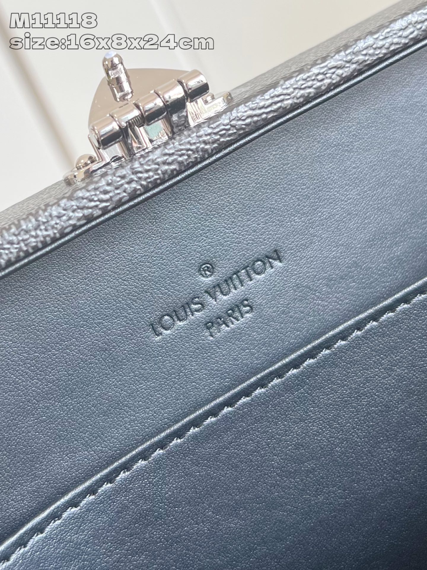 [TOP] Louis Vuitton LV  Handle Trunk Damoflage Black  Bag 16.5 x 8 x 24 cm - Black