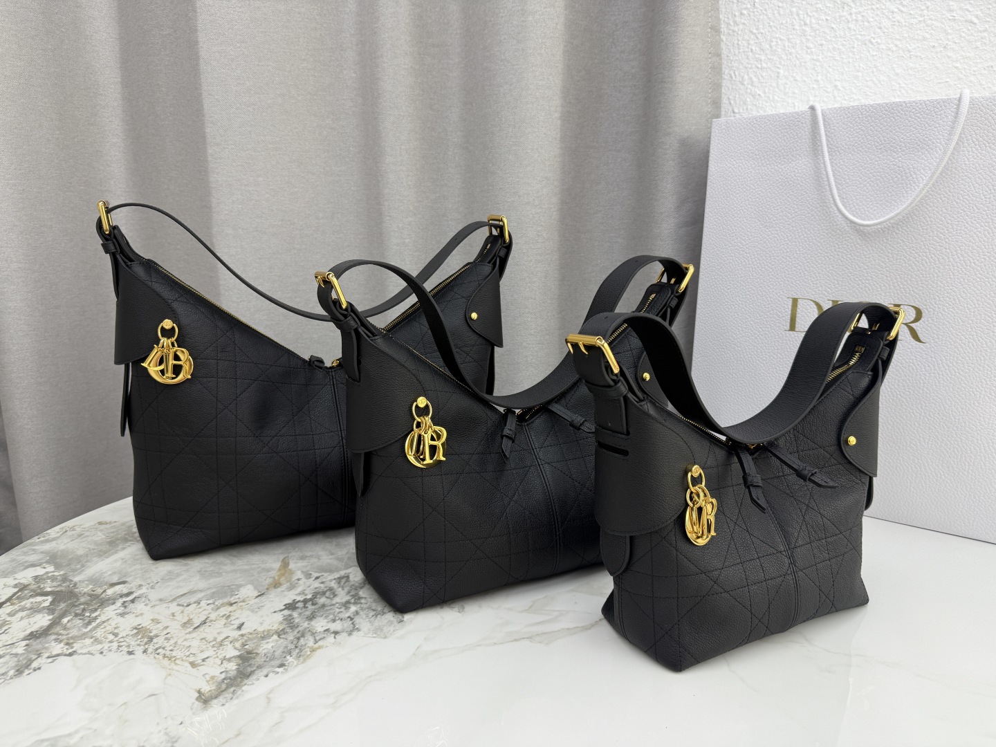 [TOP] Christian Dior Dior Voyage  Bag Cowhide 3 Sizes - Black