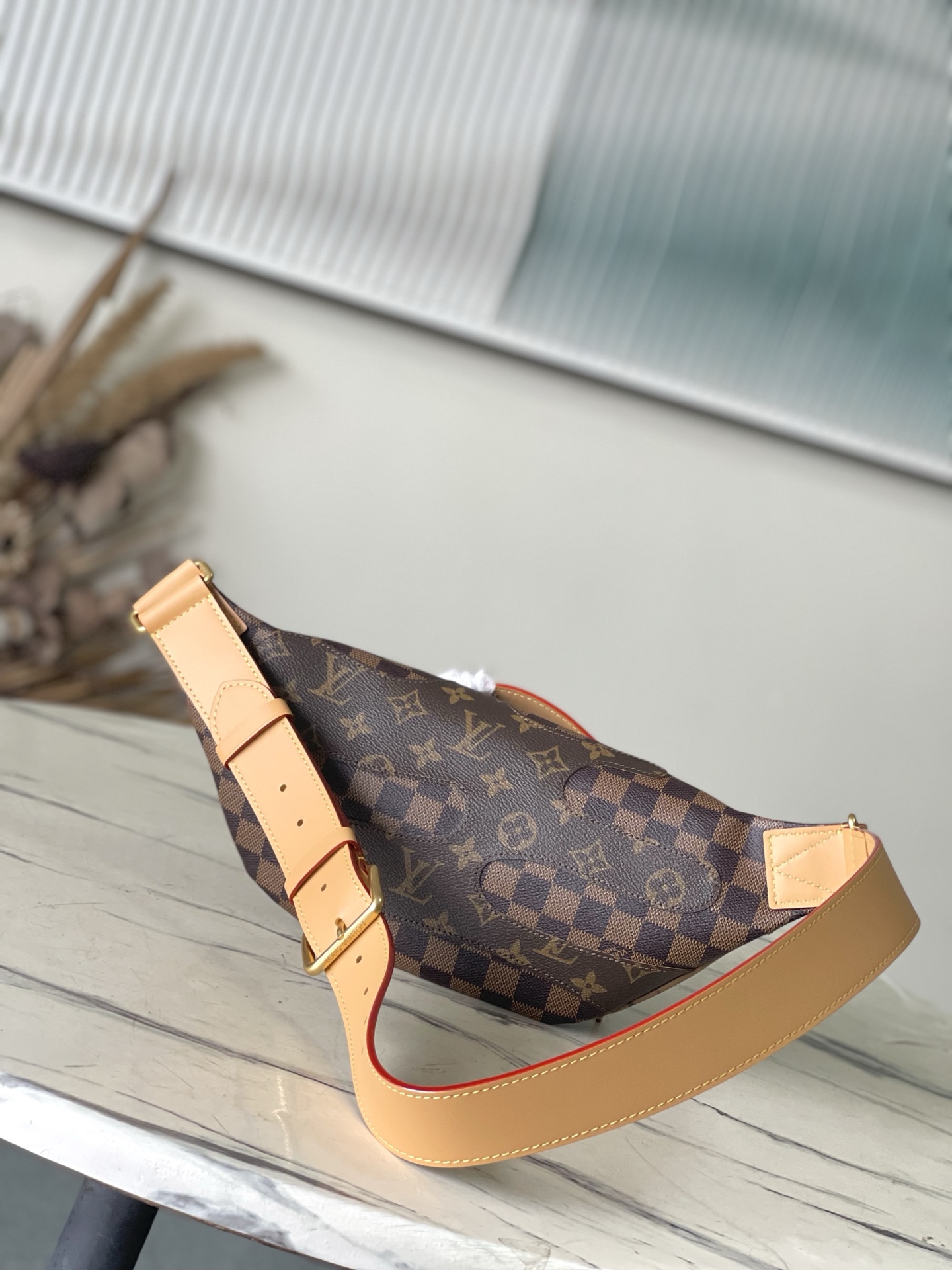 [TOP] Louis Vuitton LV Damier Monogram Reverse Rush Bag 30x15x8cm - Brown